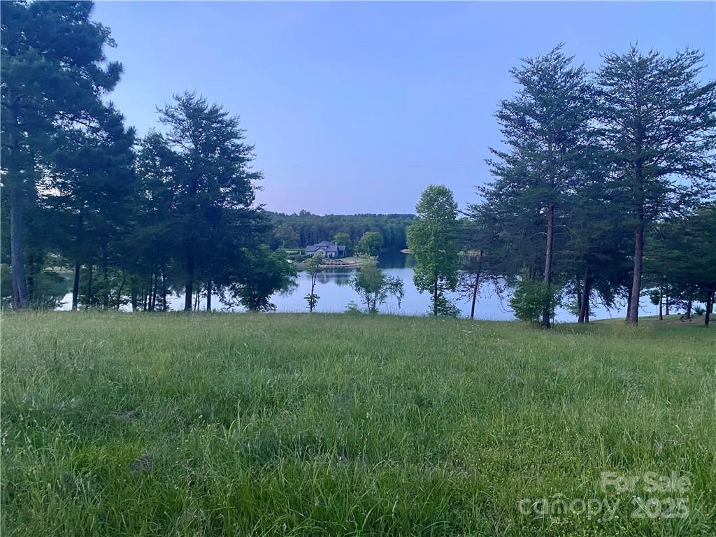 000 Mapleton Lane 6 Property Photo 2