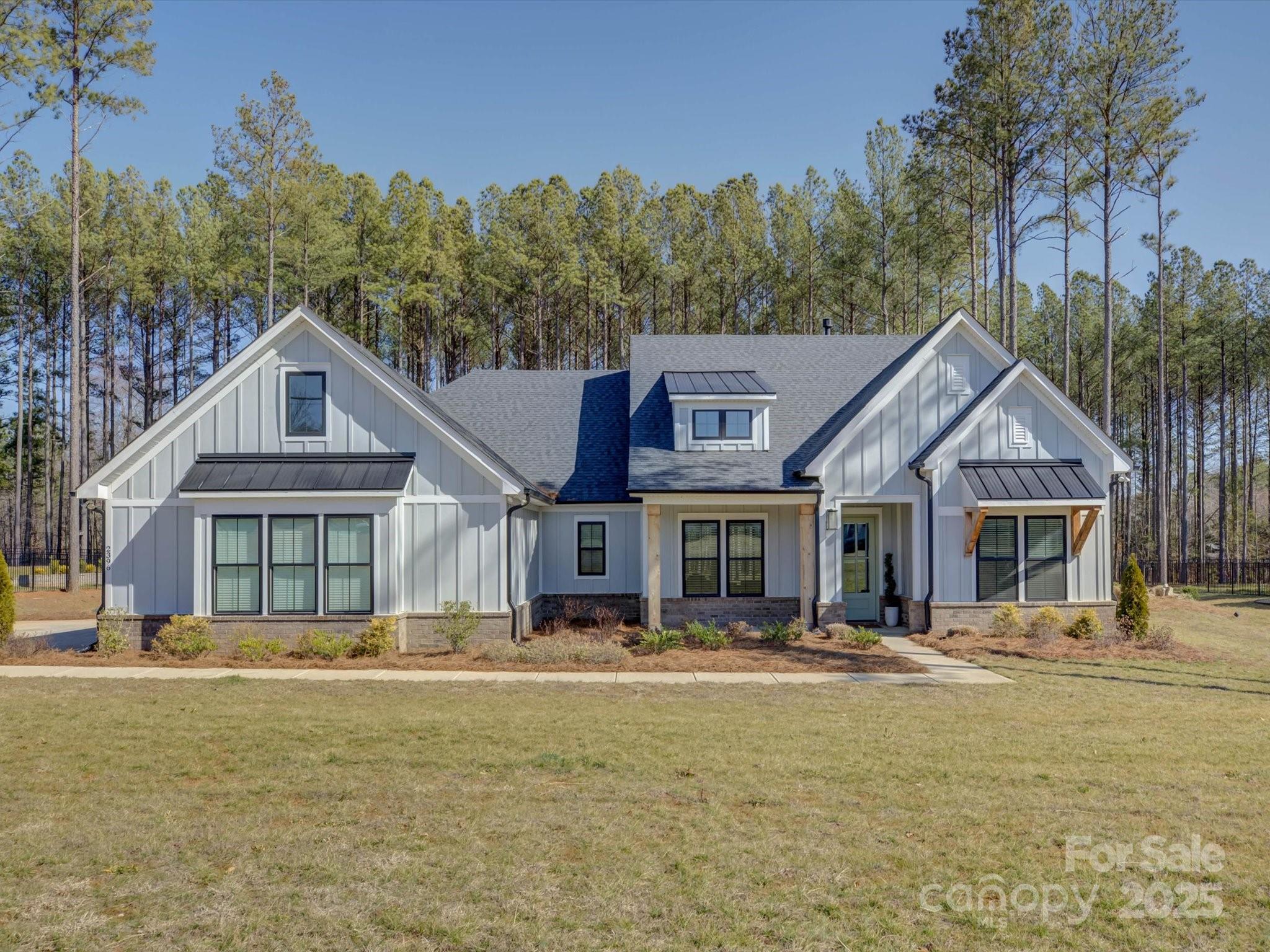 2396 Lee Lawing Road Property Photo