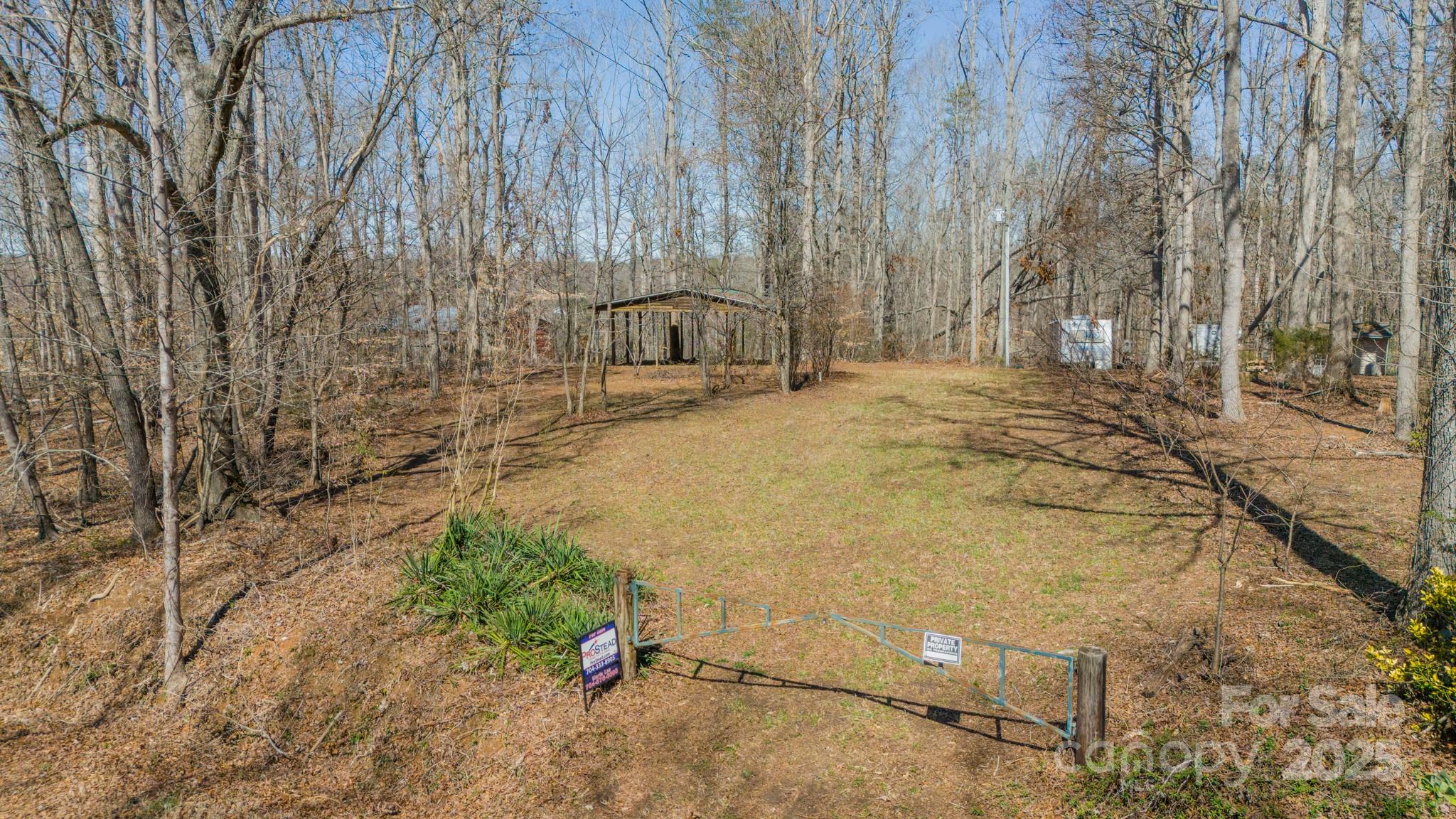 000 N Mountain Street Property Photo 13