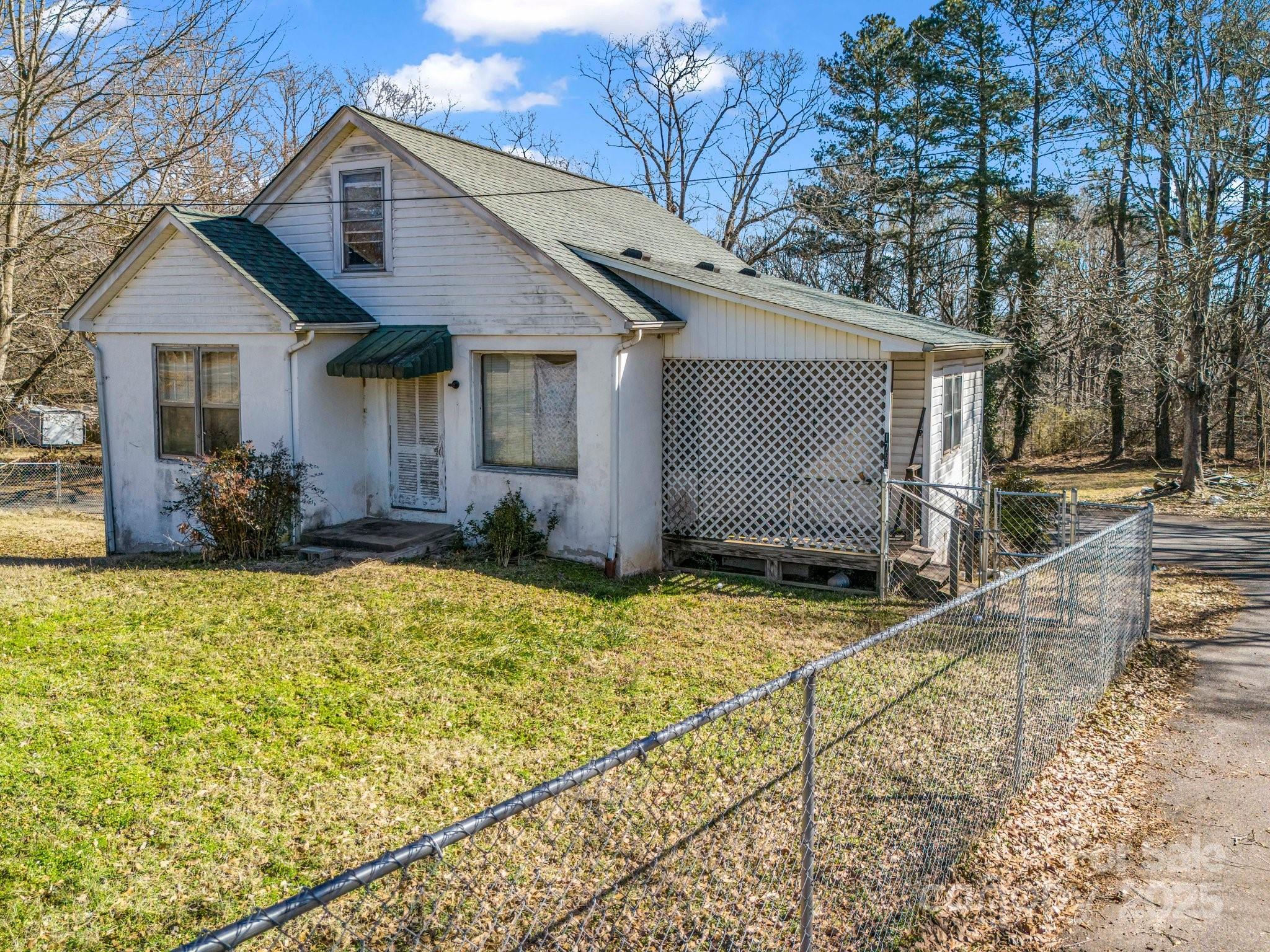 1769 S Lafayette Street Property Photo 20