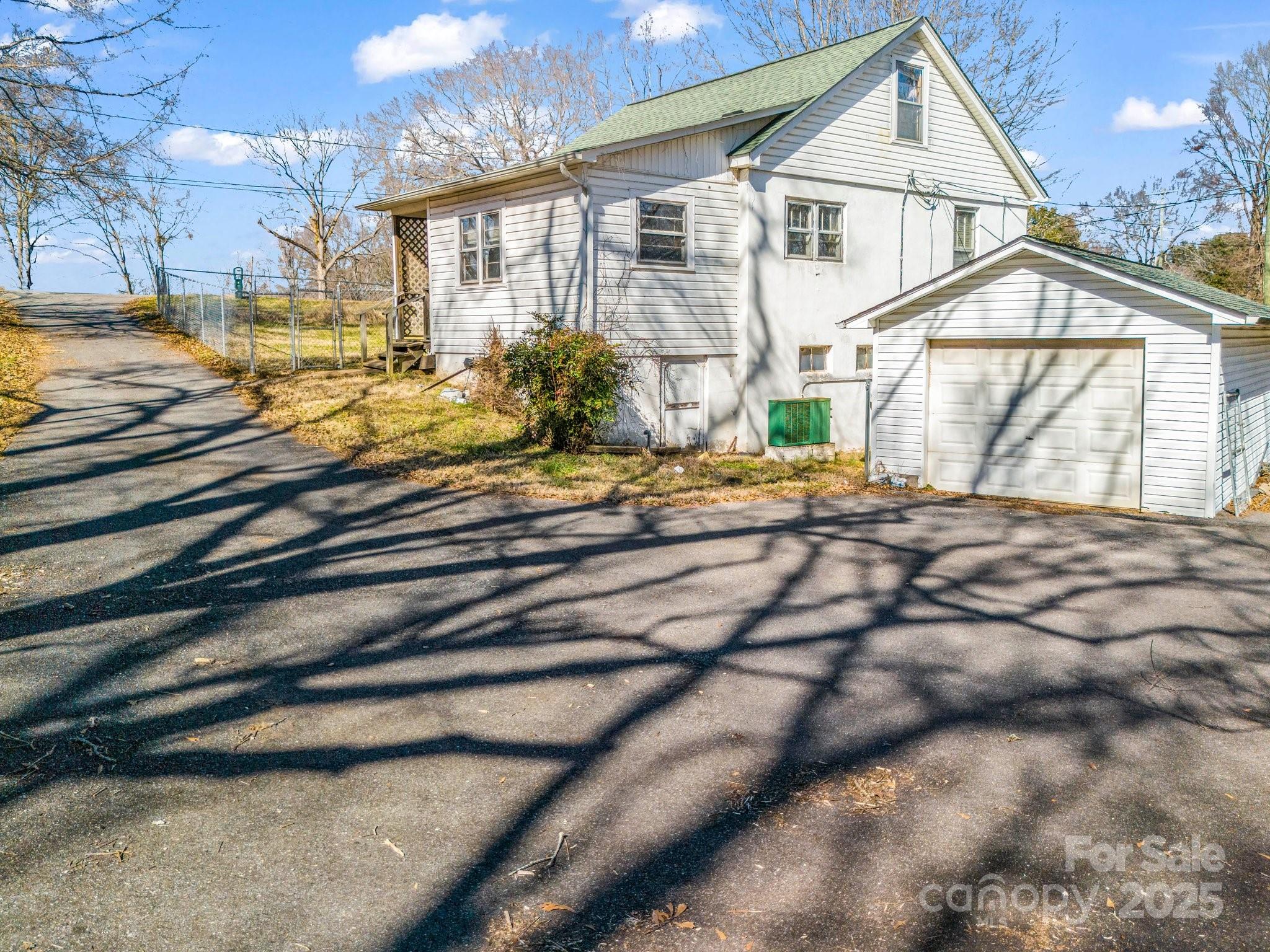 1769 S Lafayette Street Property Photo 21