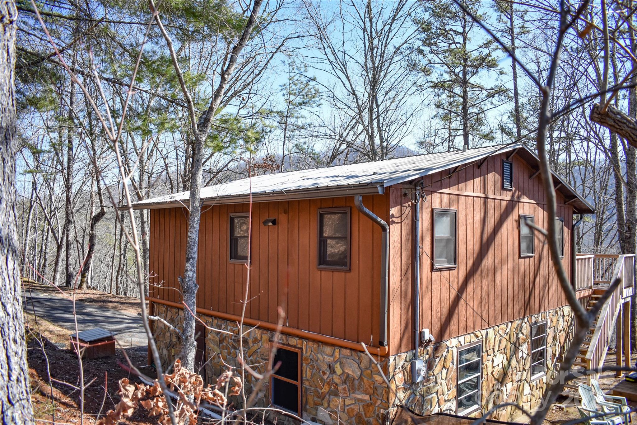 77 Nash Trail Property Photo