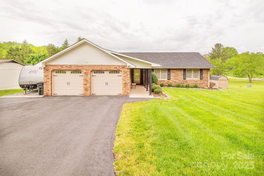60 Roberts Ridge Drive Property Photo