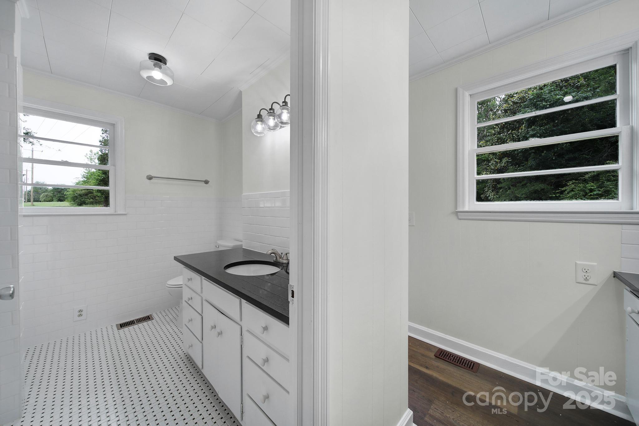 2988 Great Falls Highway Property Photo 28