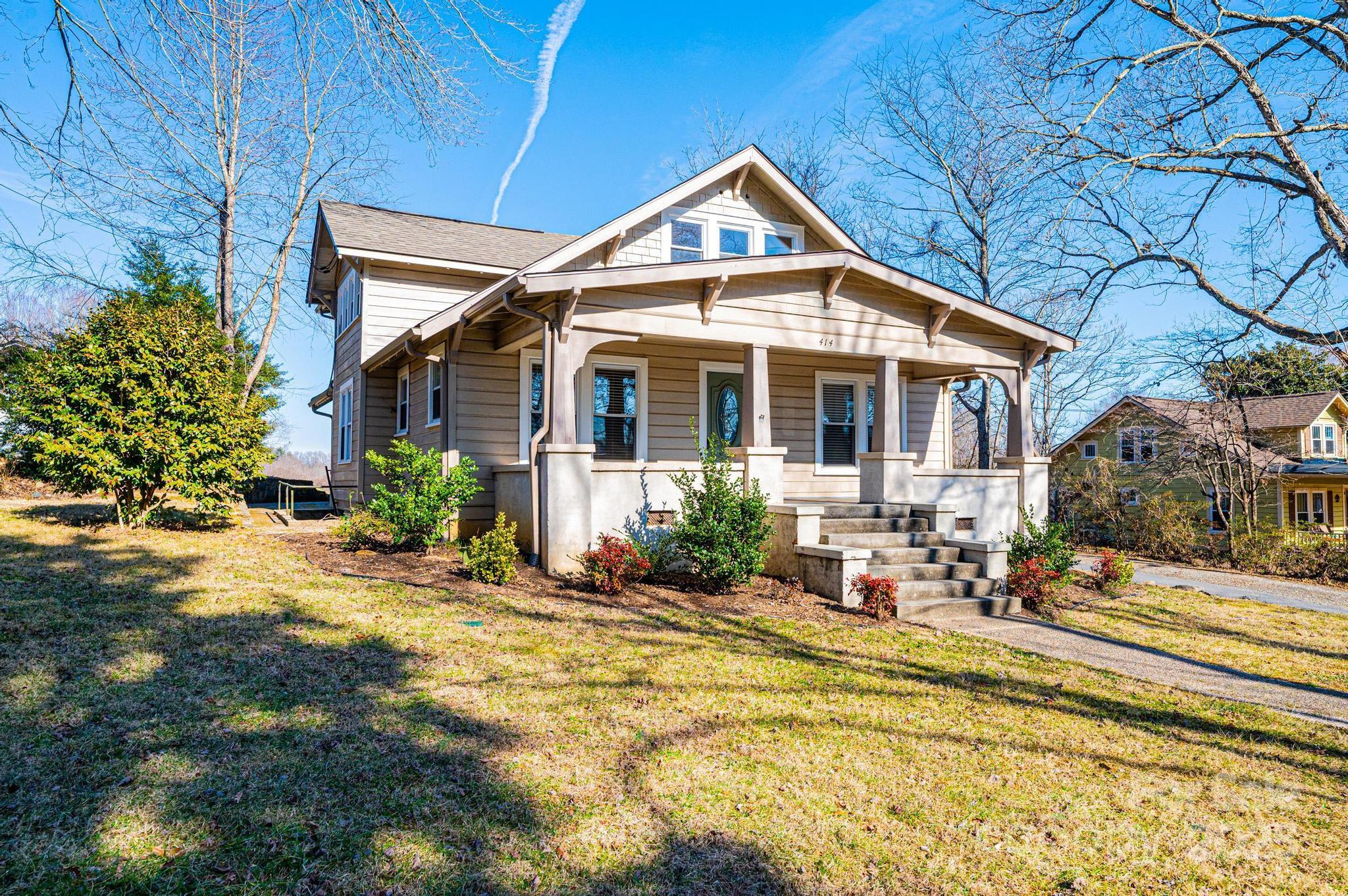 414 Woodsway Lane Property Photo