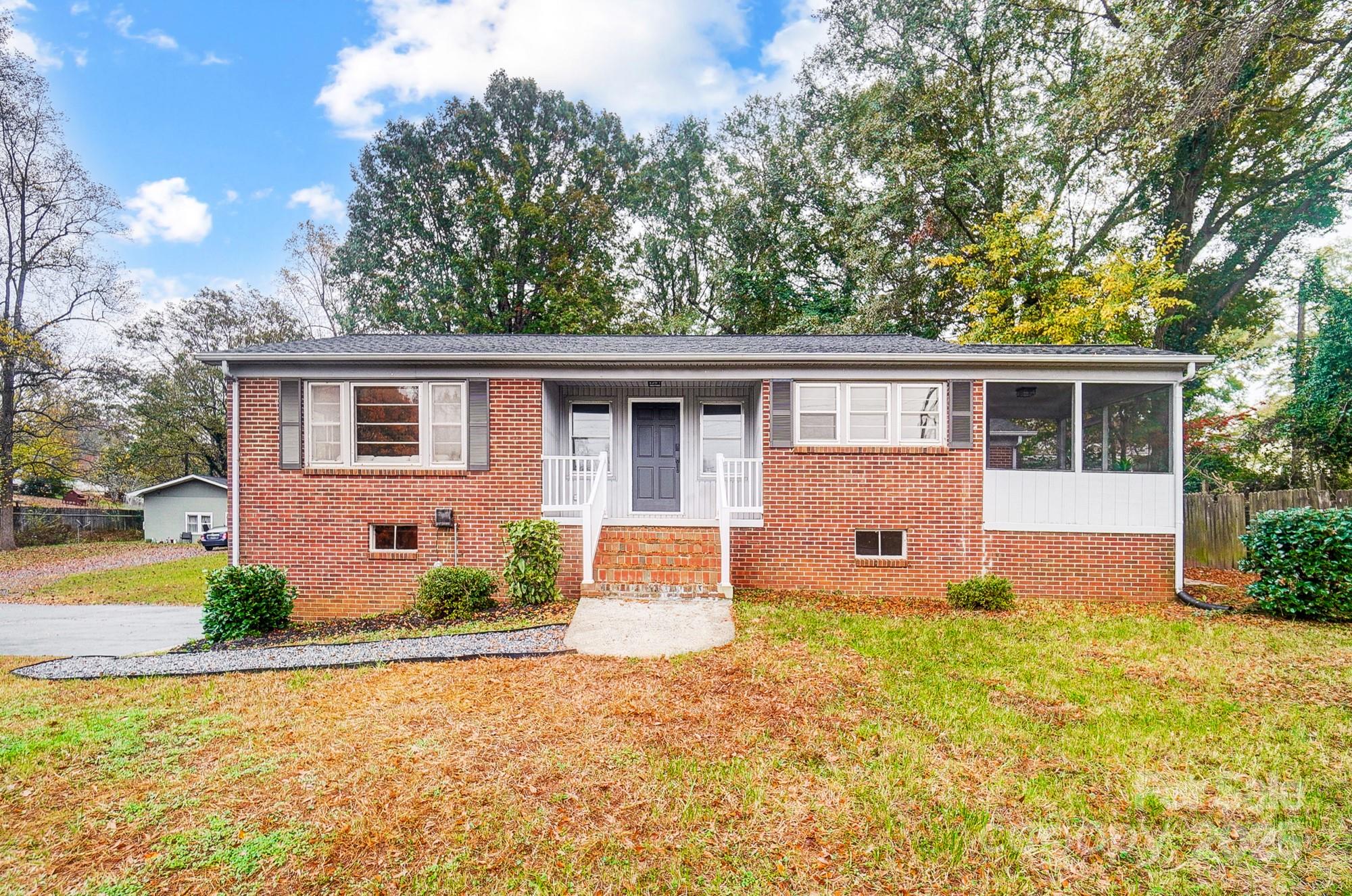 403 Little Street Property Photo