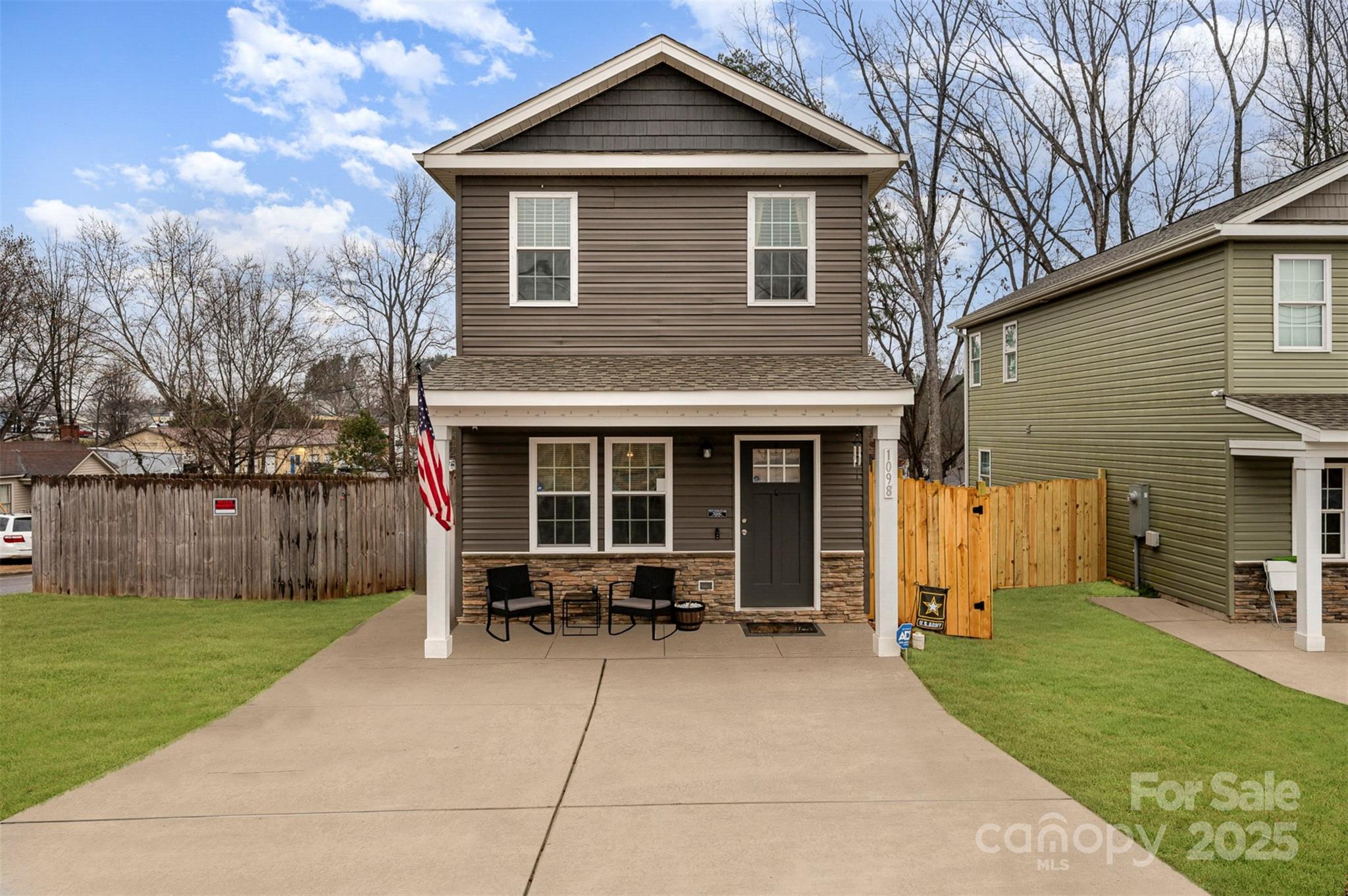 1098 20th Street Property Photo