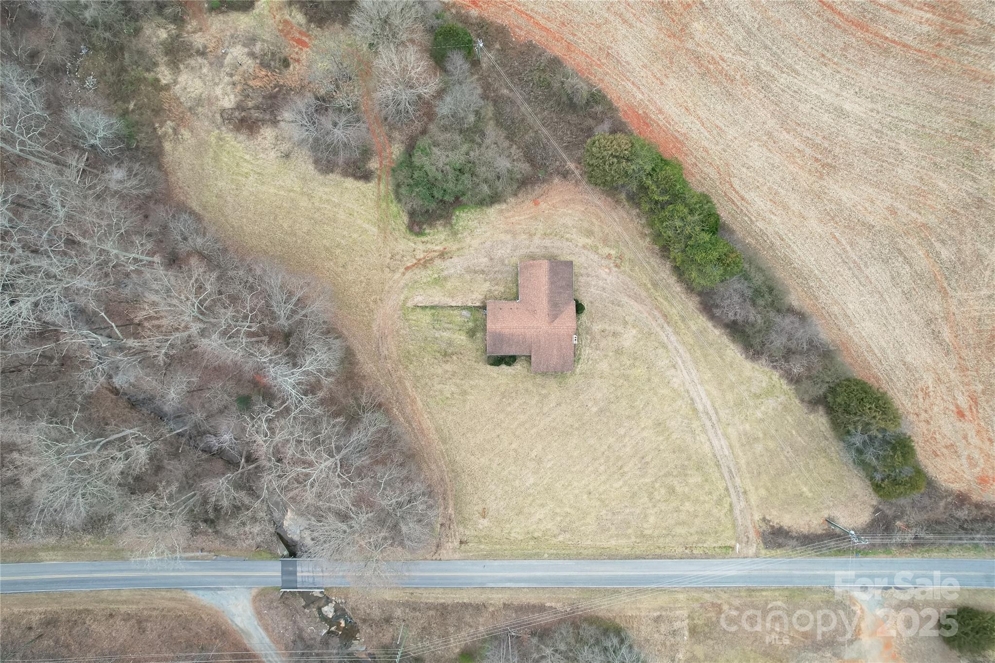 643 Alf Hoover Road Property Photo 2