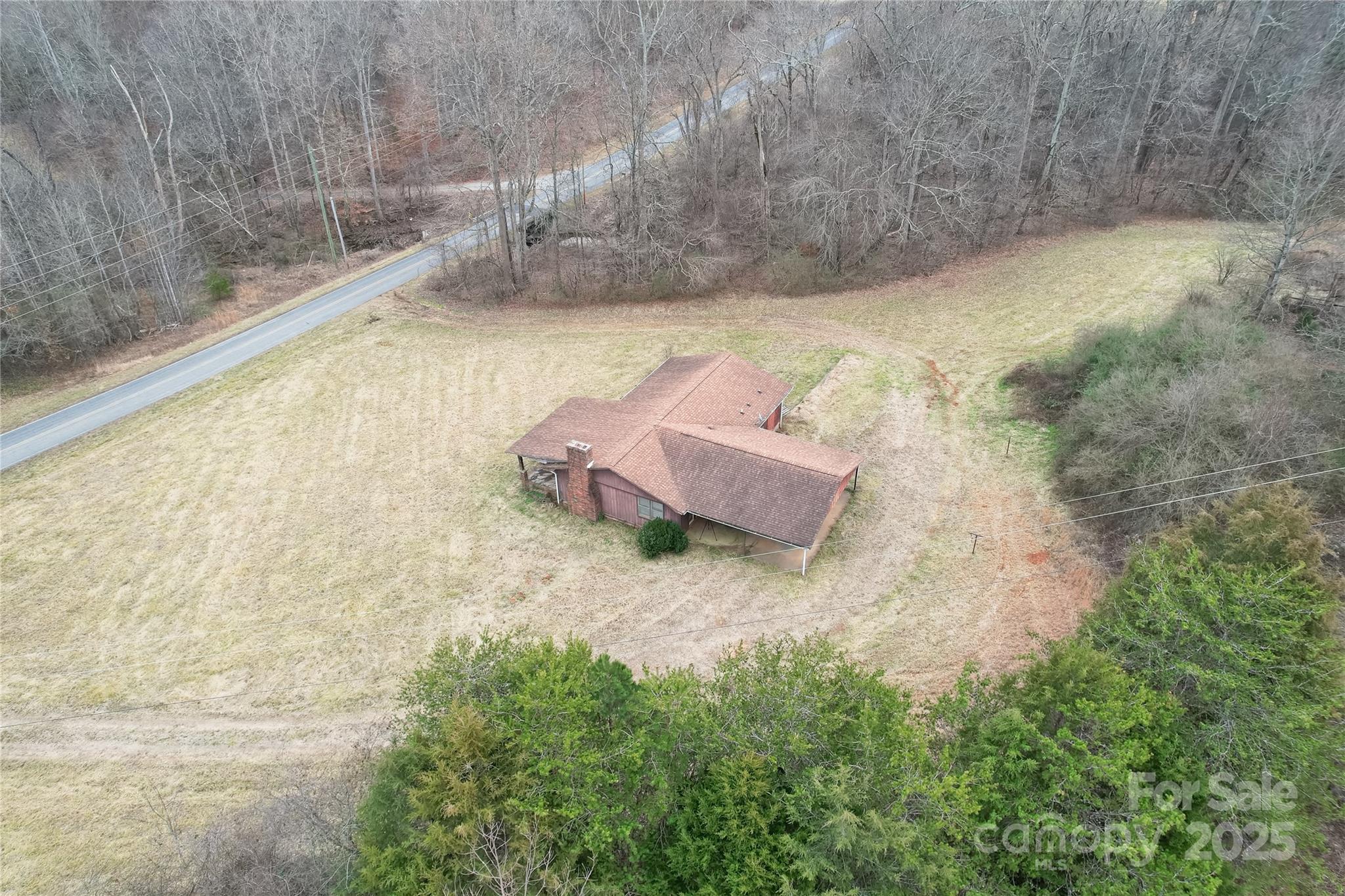 643 Alf Hoover Road Property Photo 4