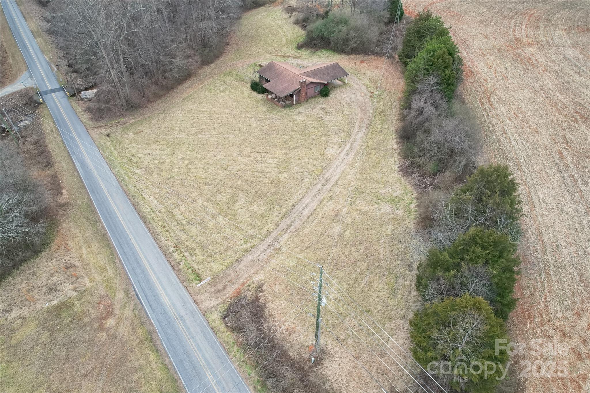 643 Alf Hoover Road Property Photo 5