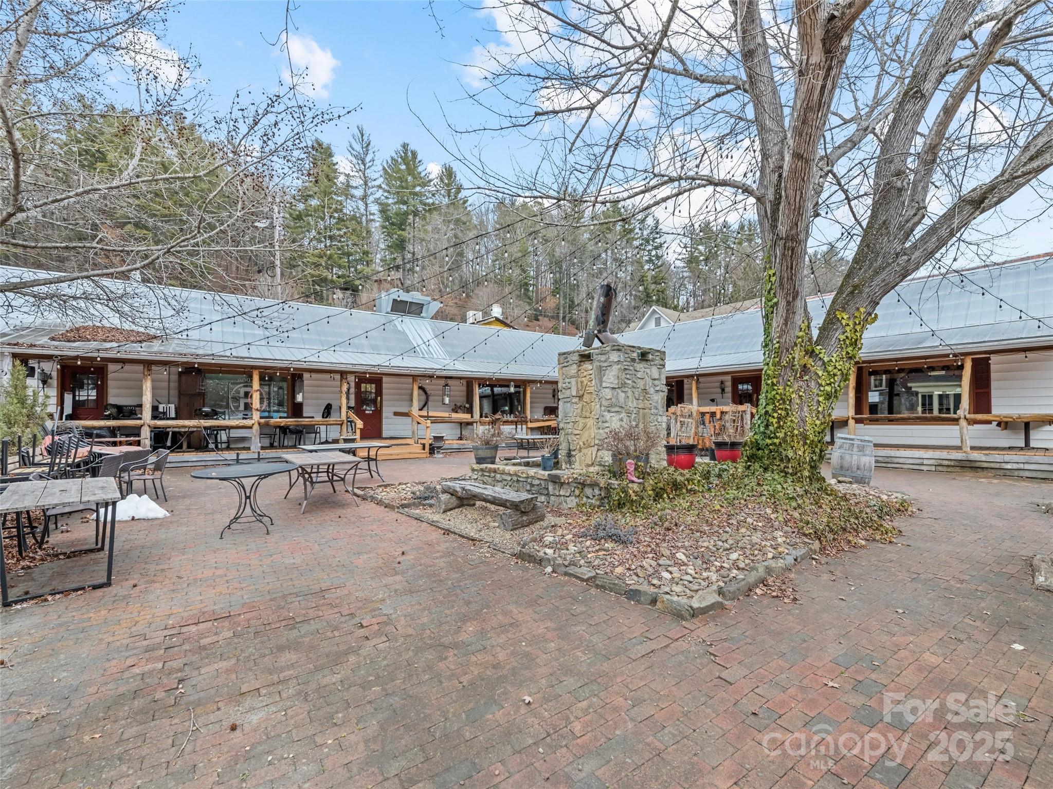64 Front Street Property Photo 4