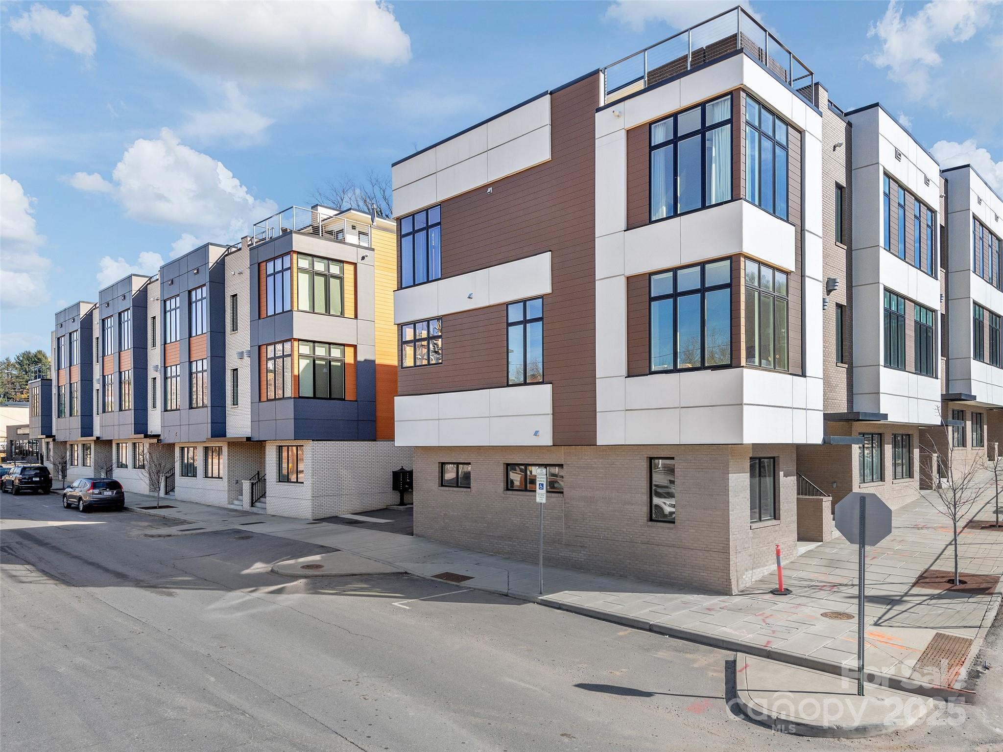 1 Bauhaus Court 1 Property Photo