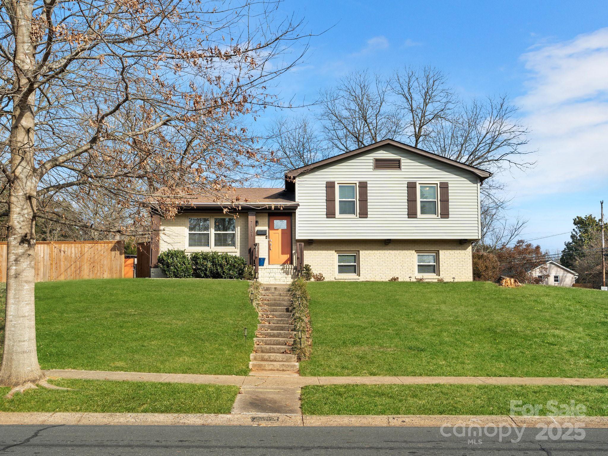 7131 Thorncliff Drive Property Photo