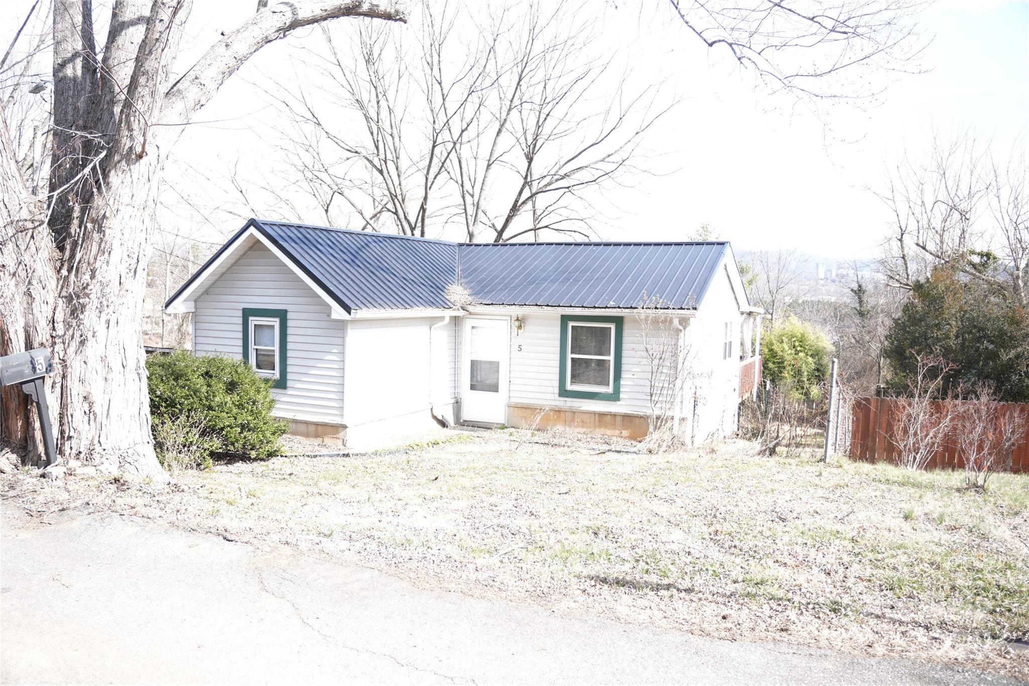 5 Townview Drive Property Photo