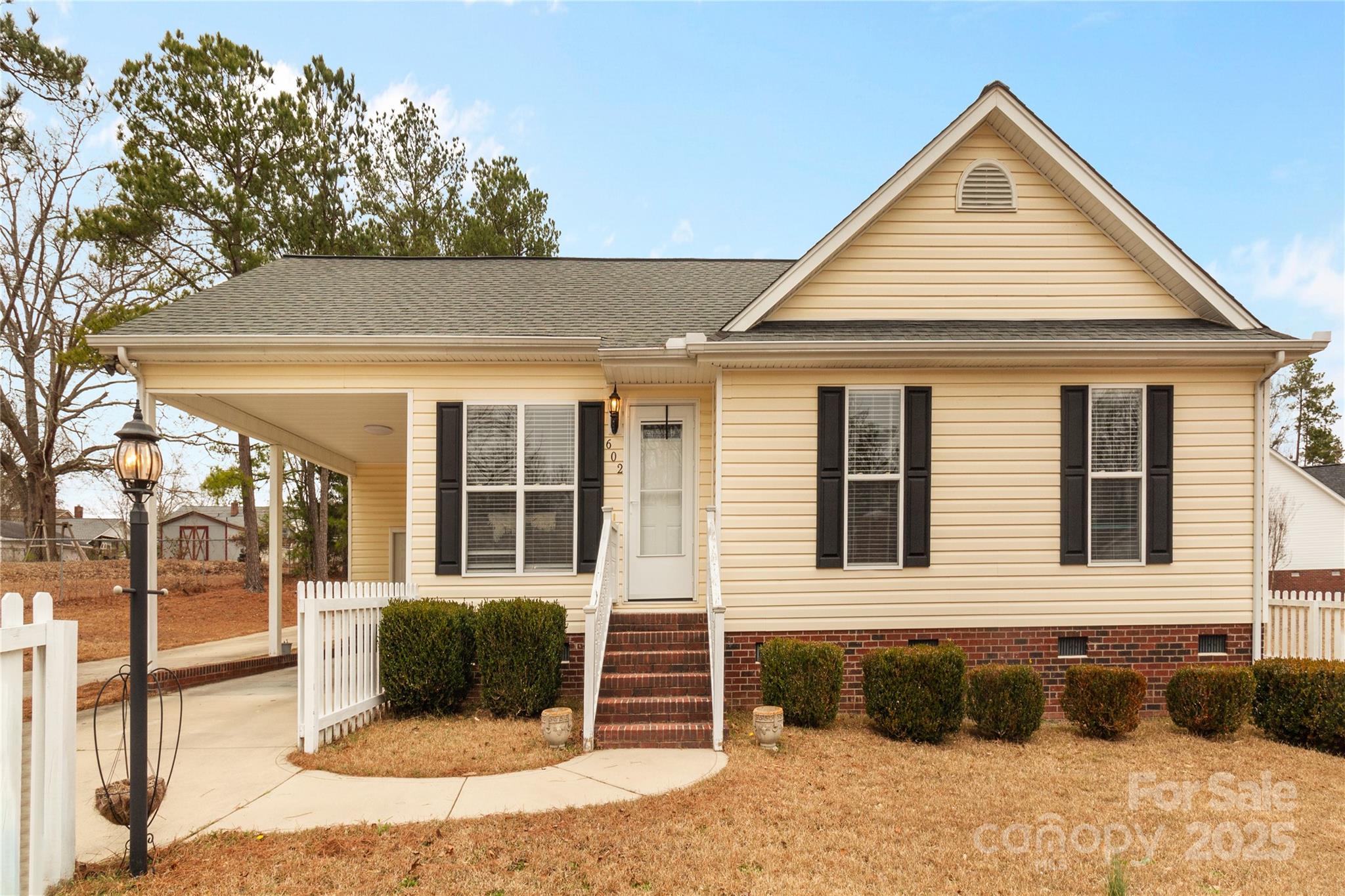 602 Woodland Drive Property Photo