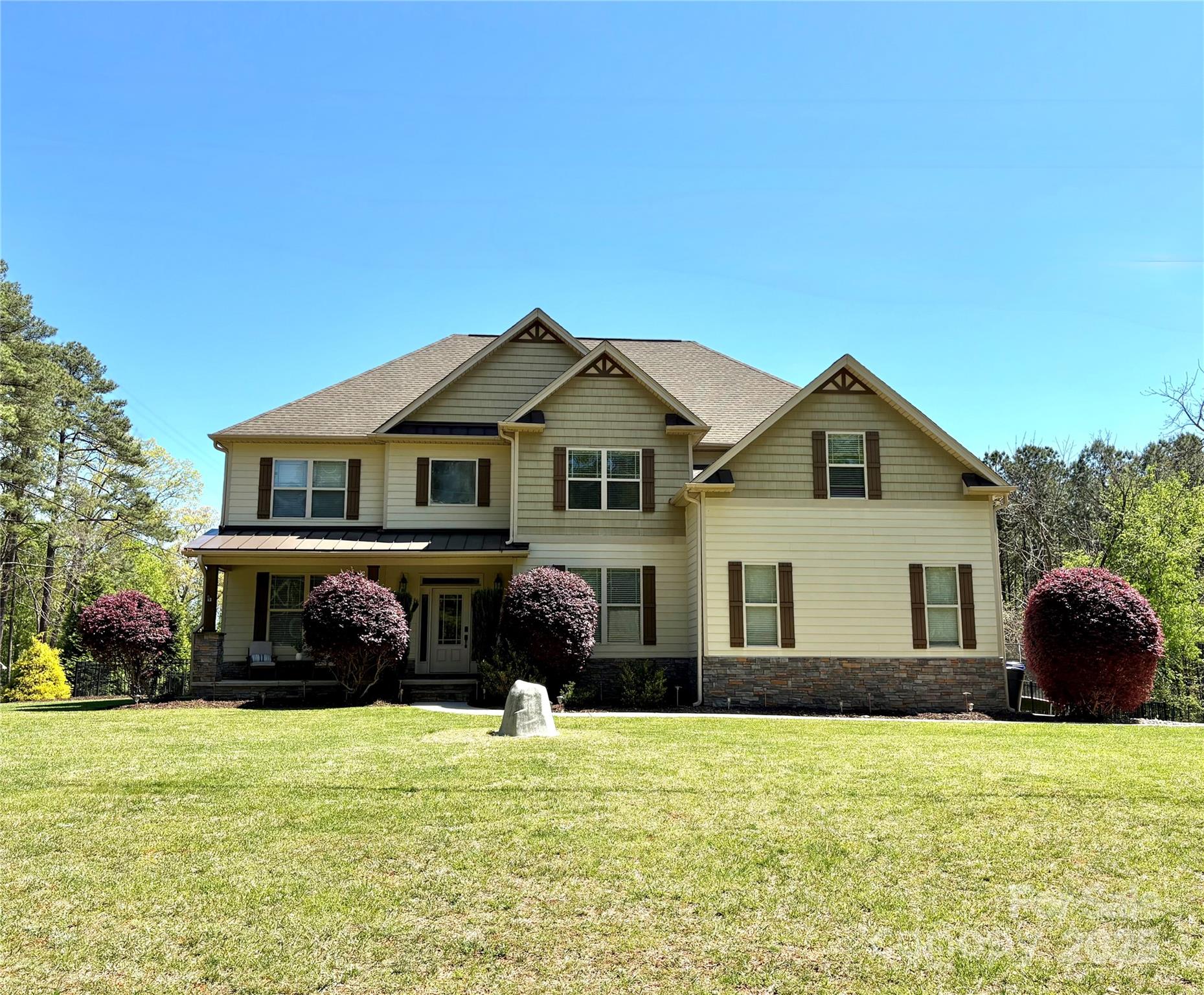 712 Kenway Loop Property Photo