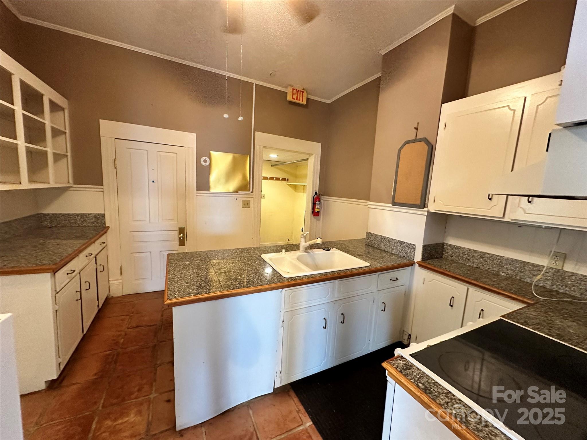 159 Church Street Property Photo 10