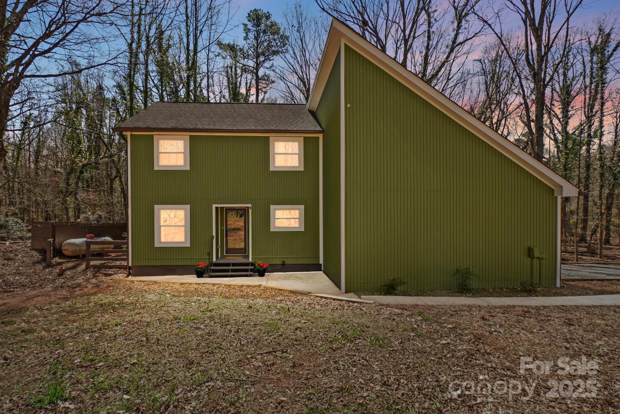 4125 Rivendell Lane Property Photo
