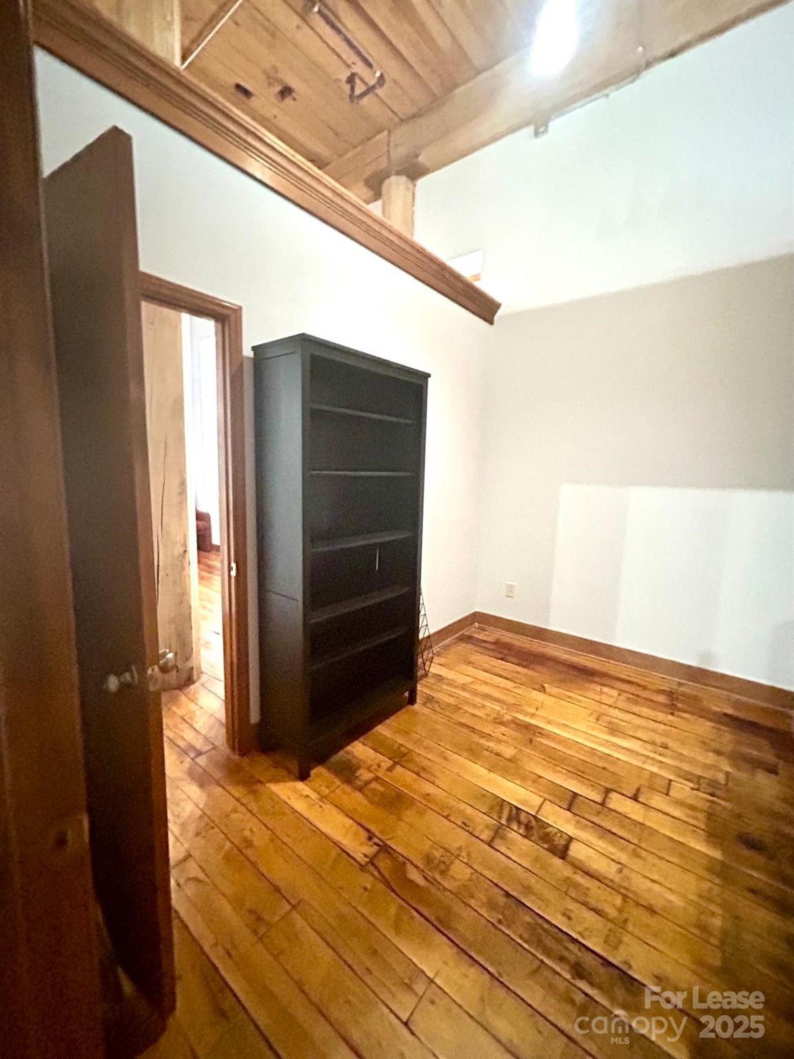 1 Buffalo Avenue Property Photo 12