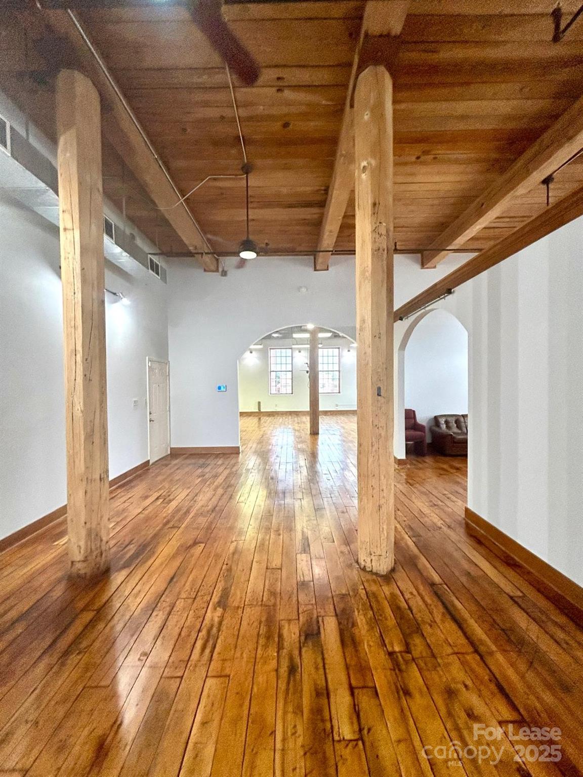 1 Buffalo Avenue Property Photo 15