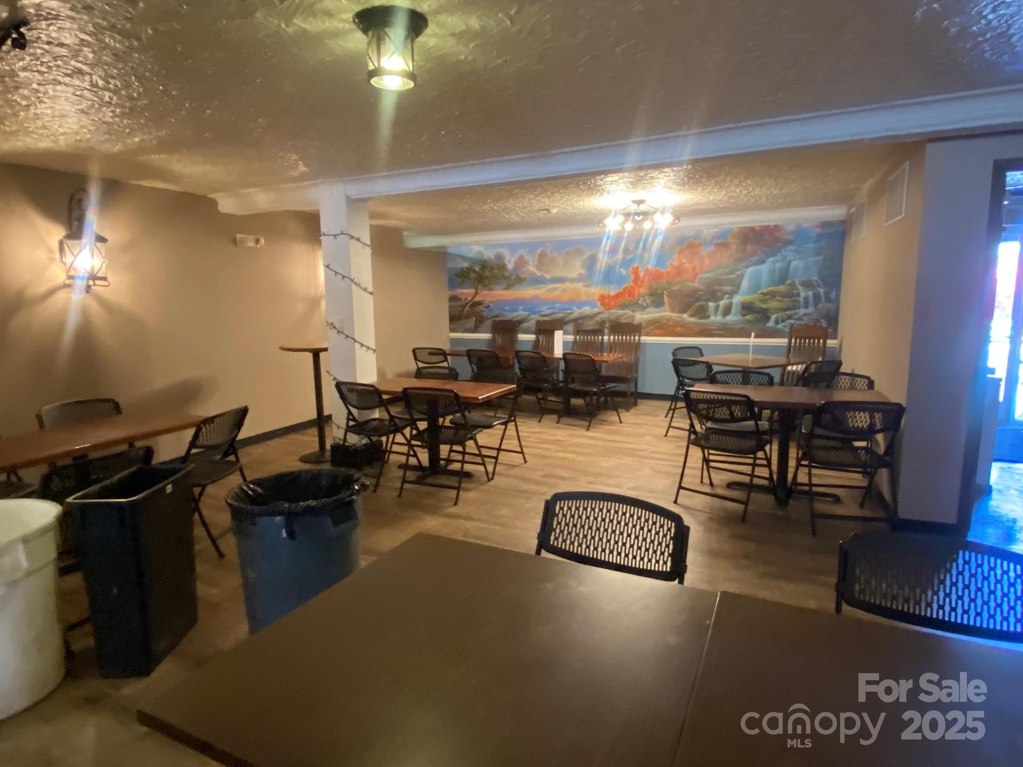 100 Main Street Property Photo 6