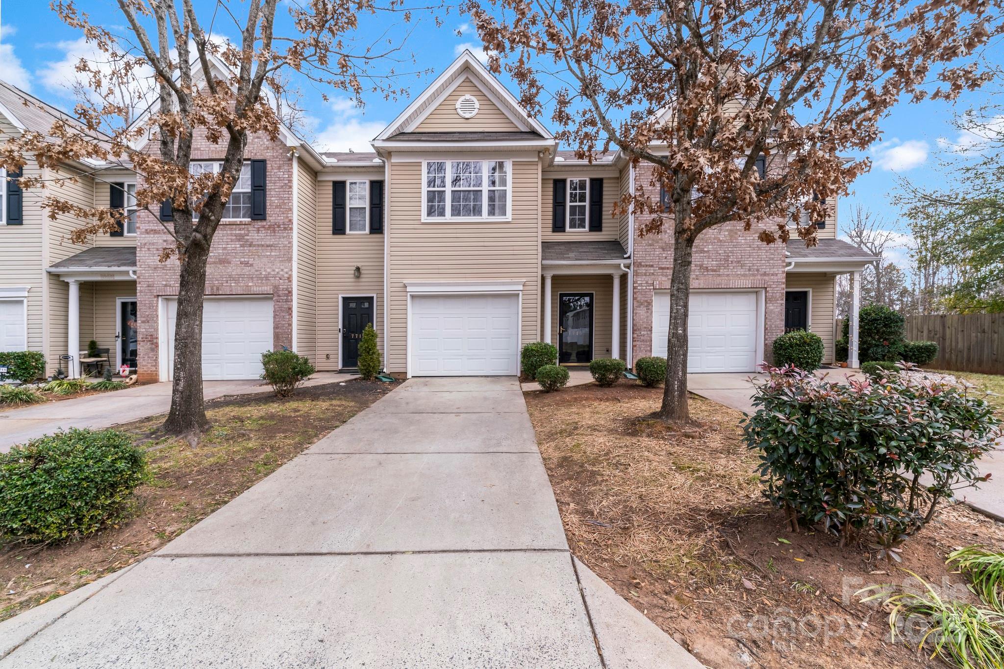 7719 Abigail Glen Drive Property Photo