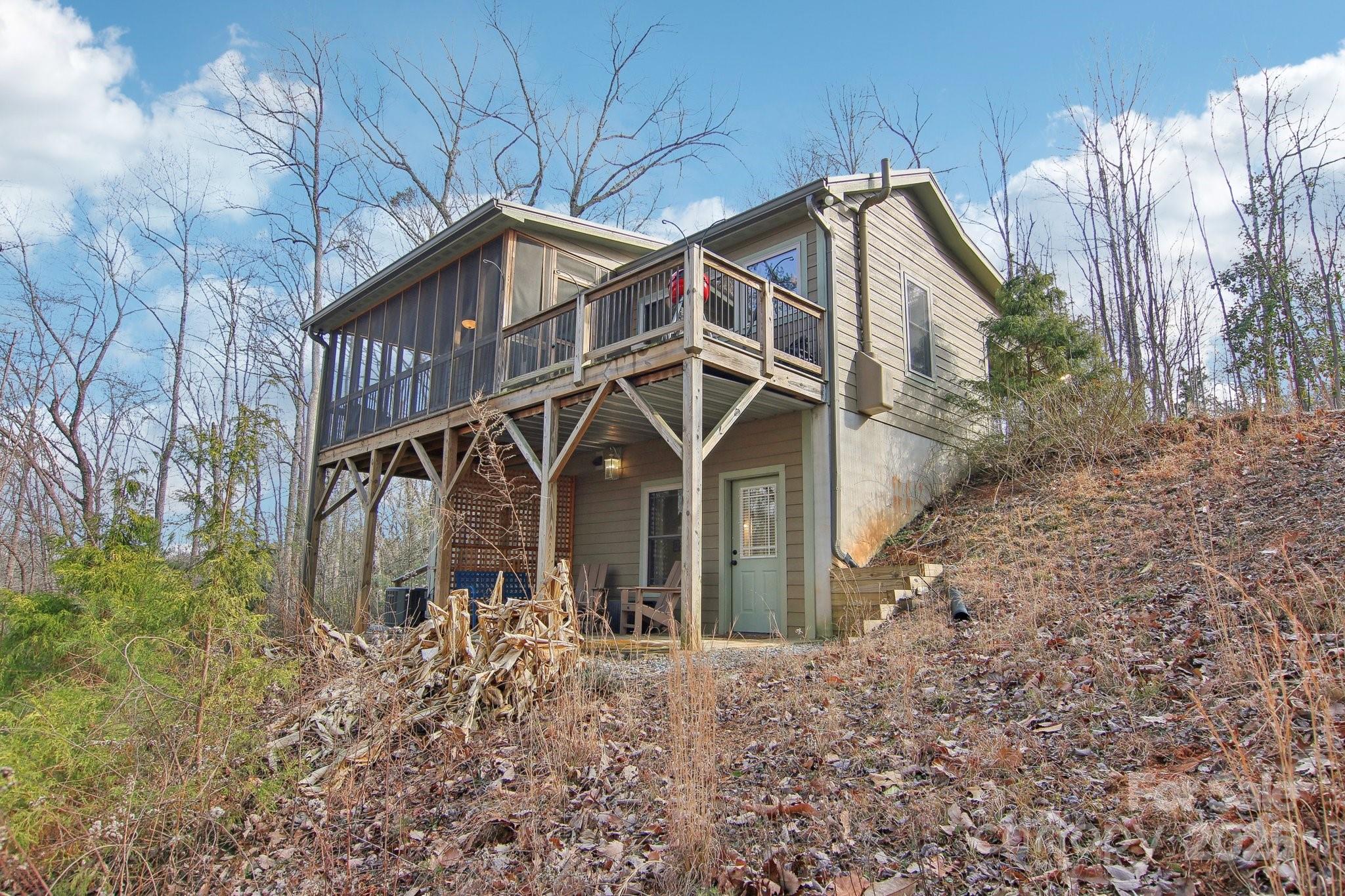 363 Luther Burbank Drive Property Photo 3