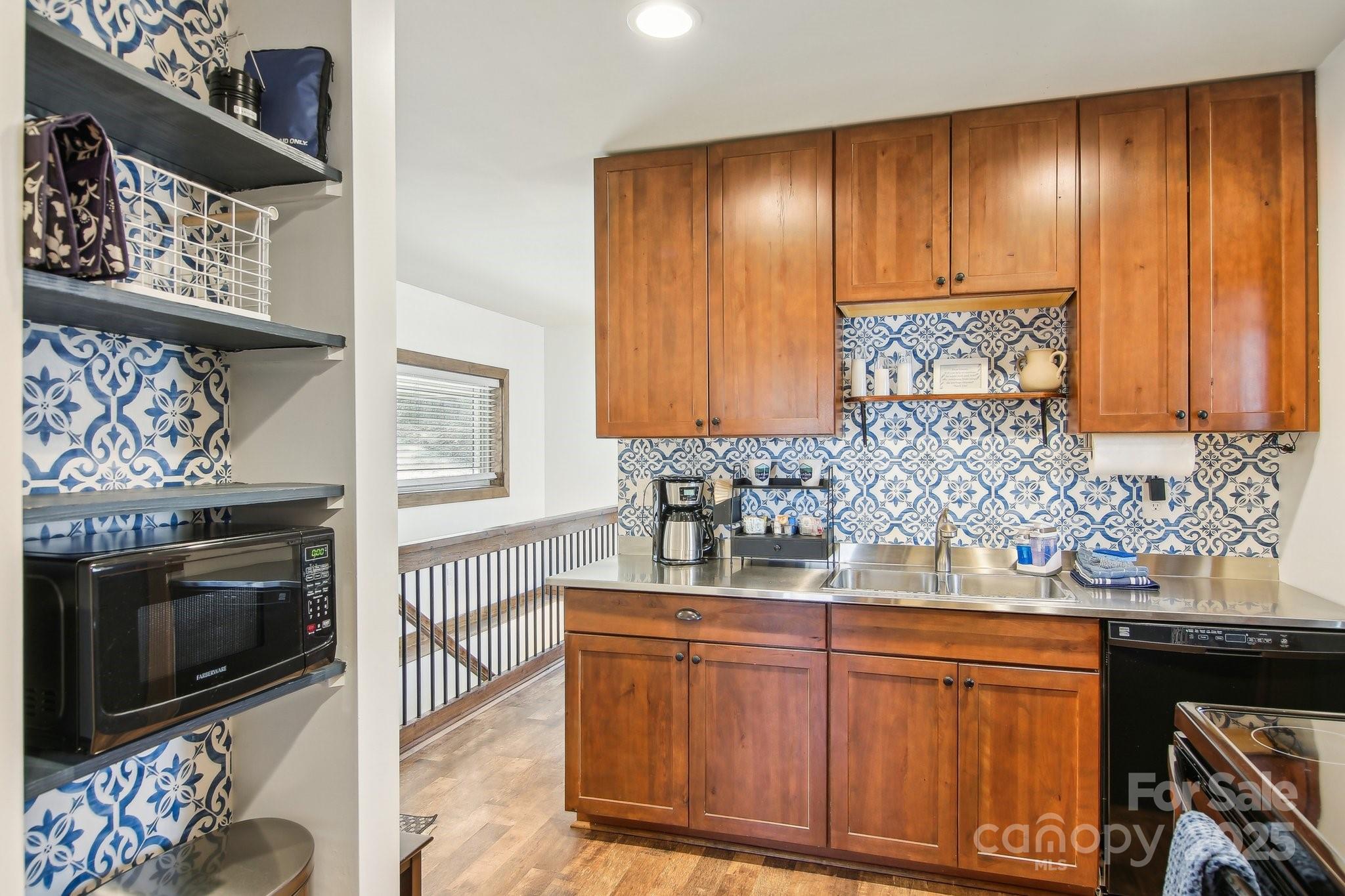 363 Luther Burbank Drive Property Photo 20