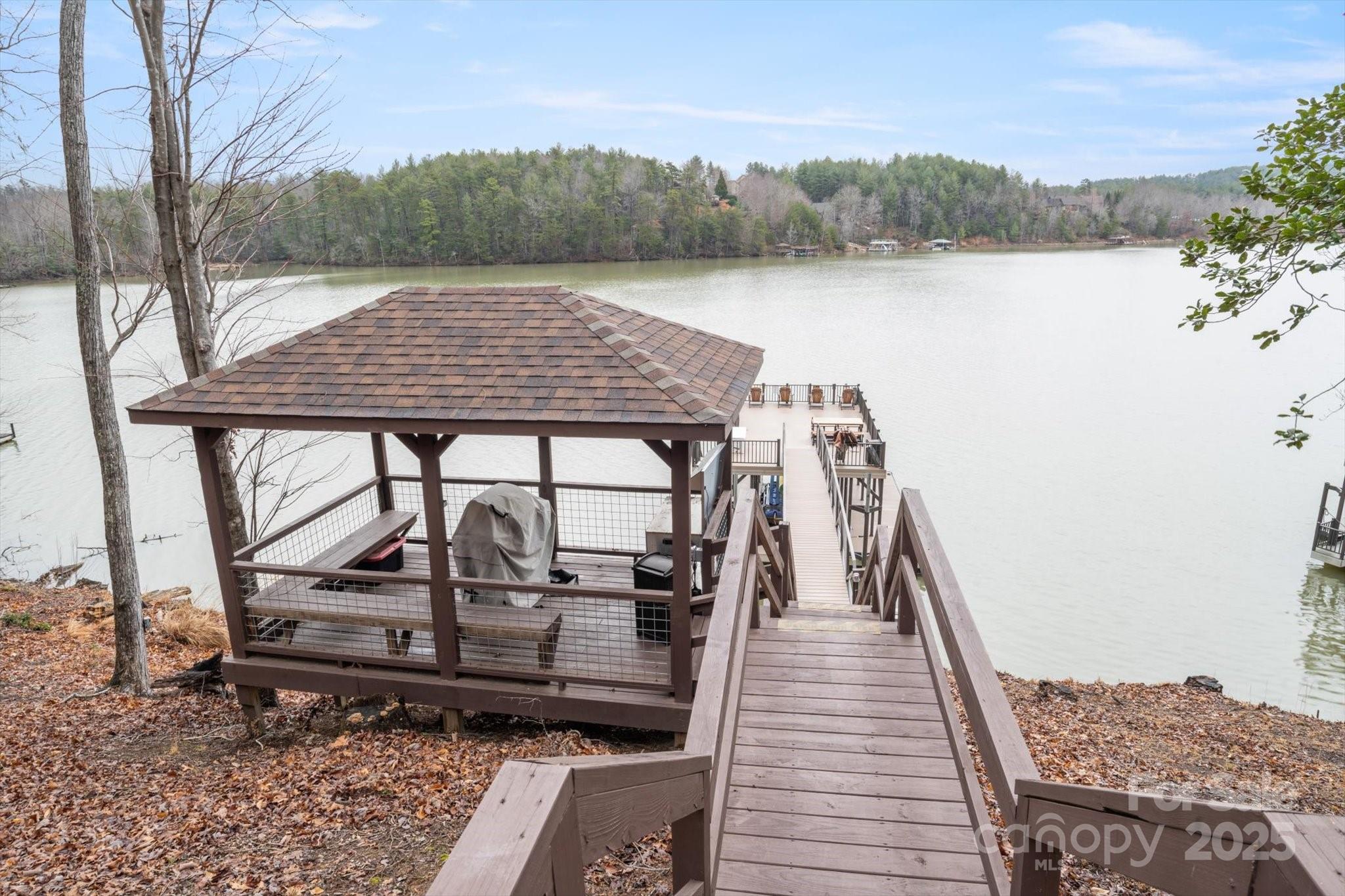 541 Graystone Road 17 Property Photo