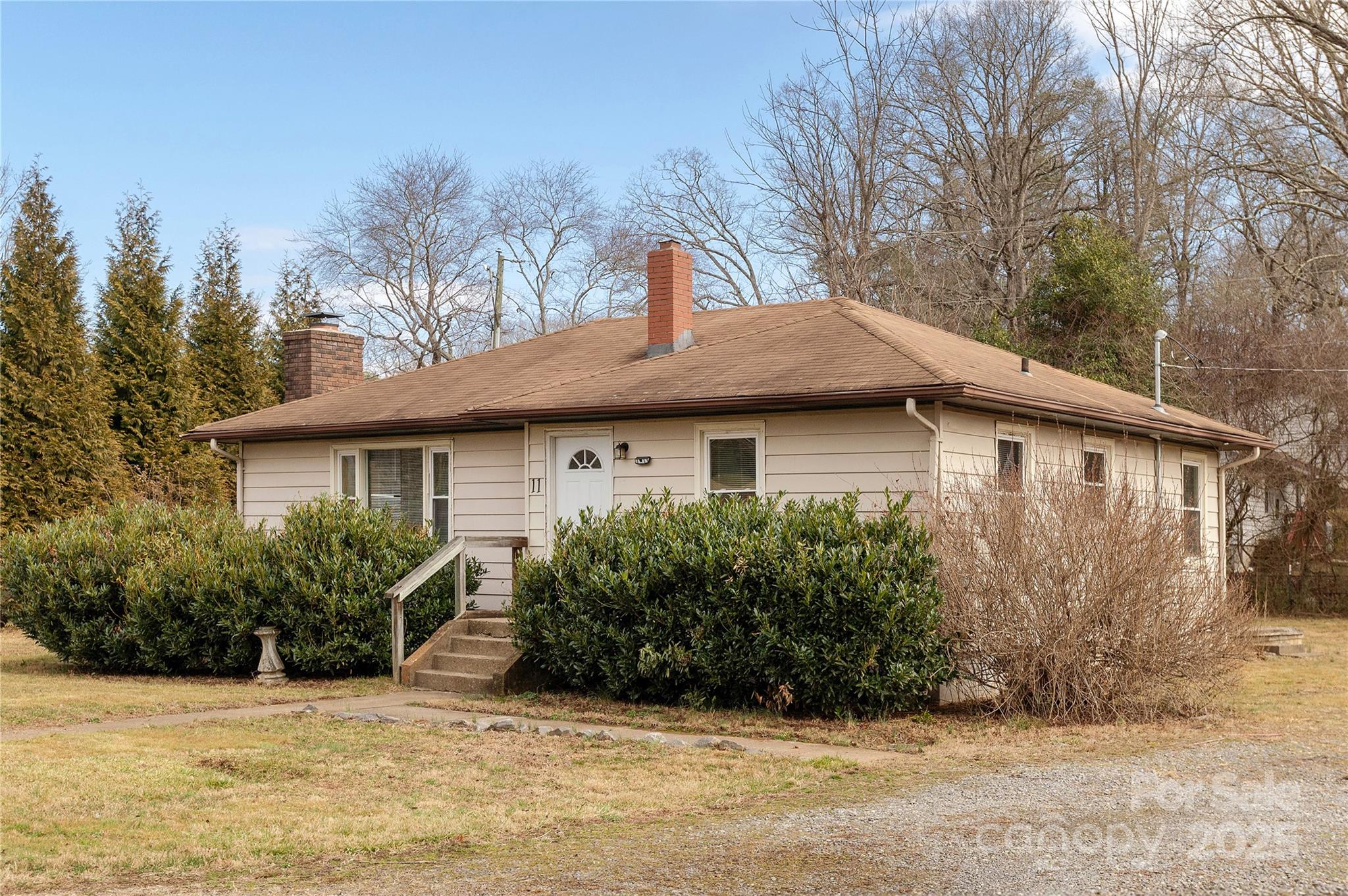 11 Pine Circle Property Photo