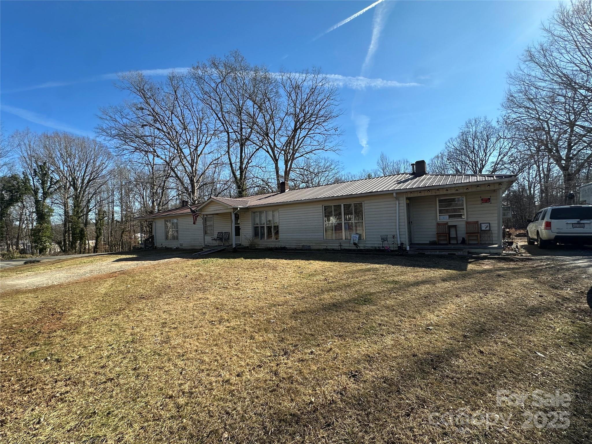 369 Shasta Lane Property Photo 1
