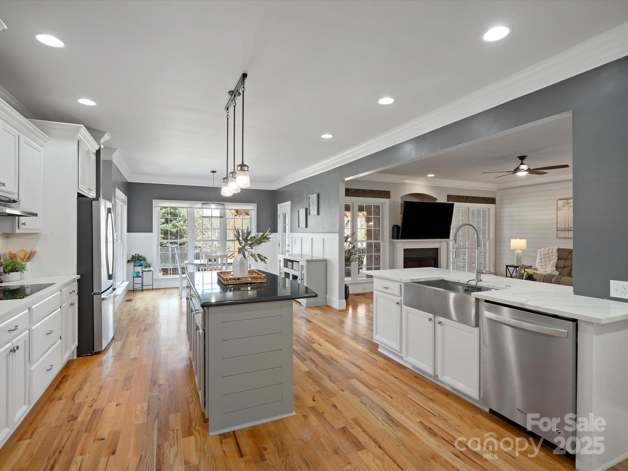 2553 Cozy Cove Drive Property Photo 13