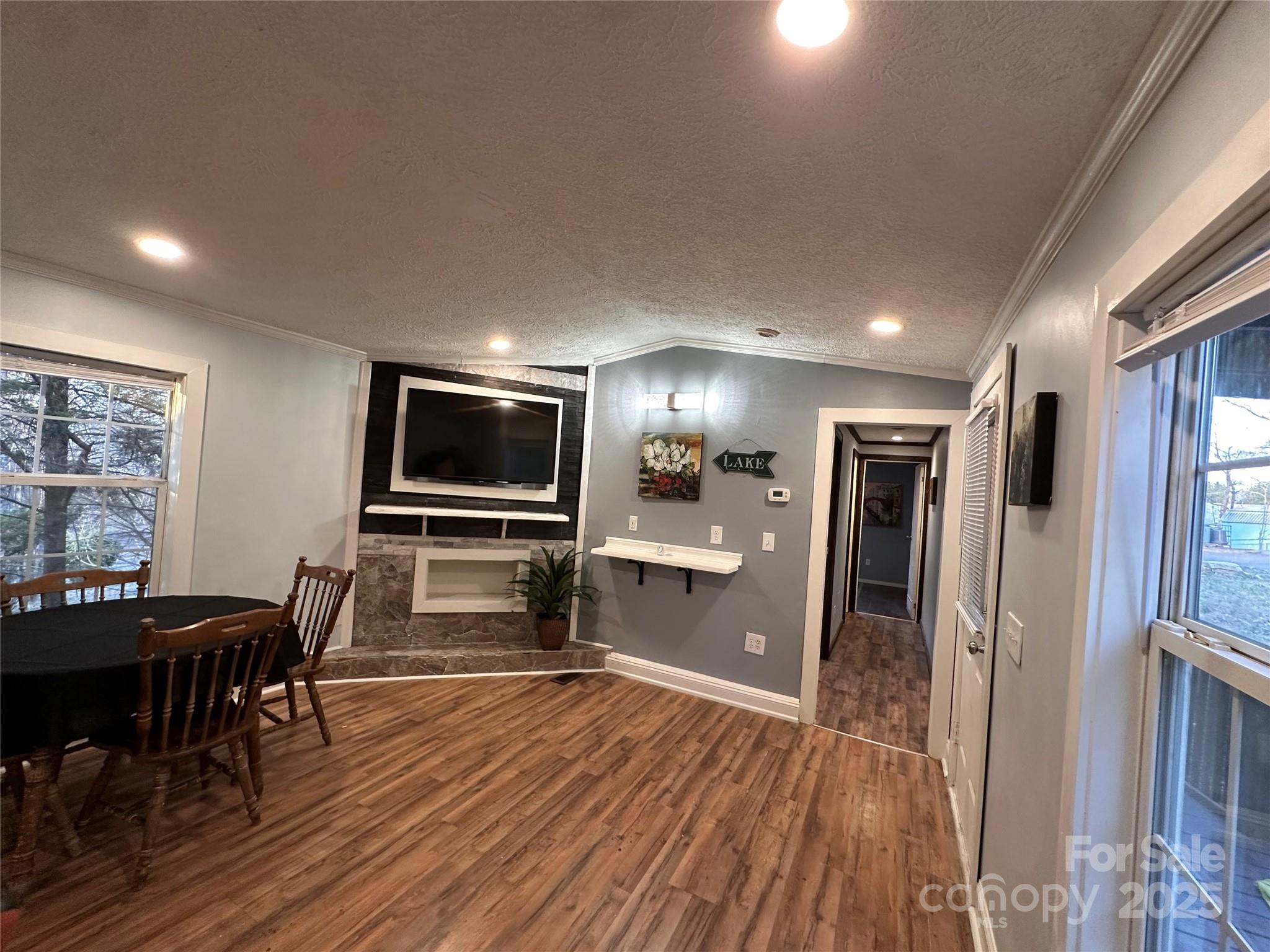 113 Highlander Street Property Photo 2