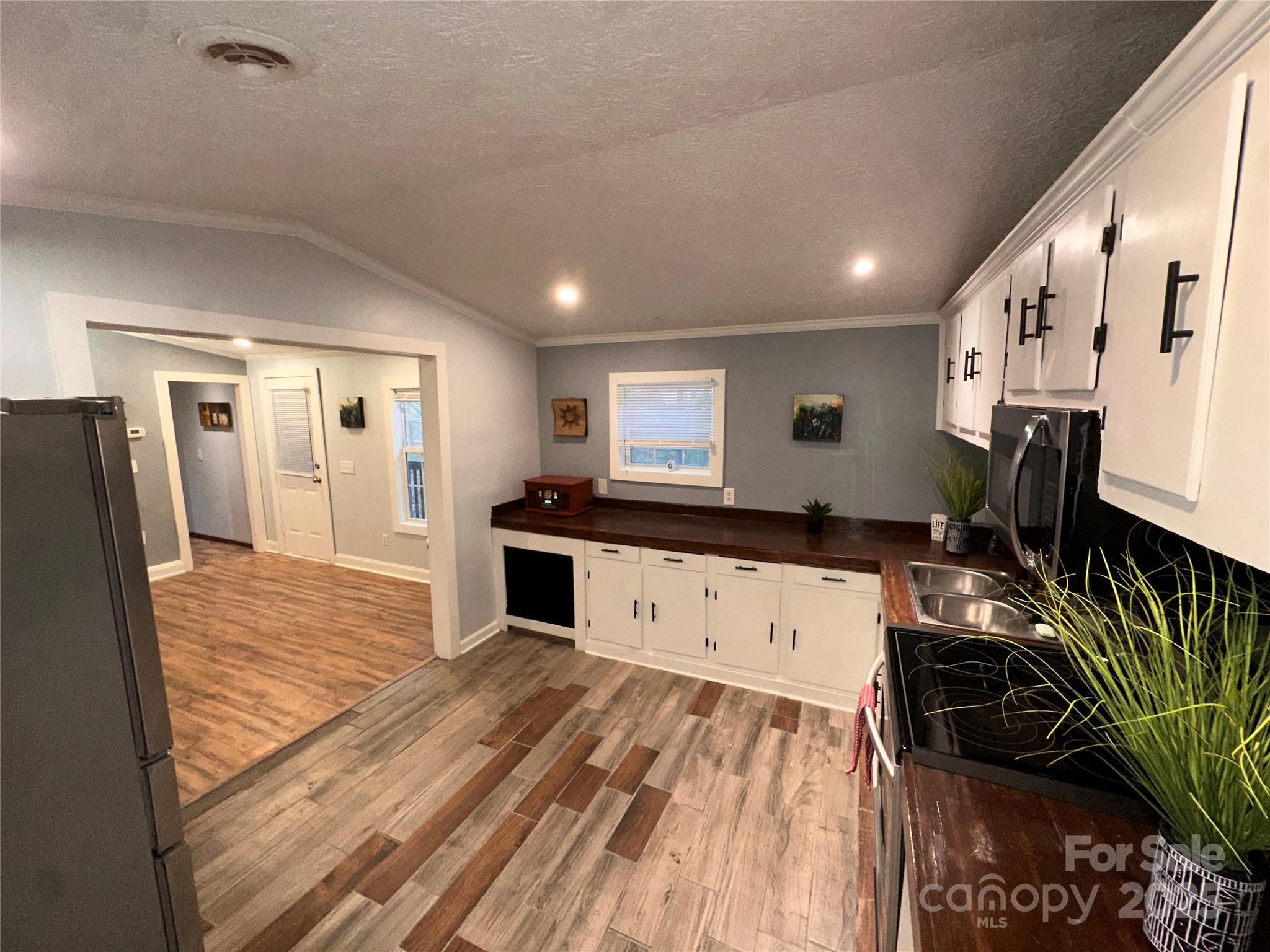 113 Highlander Street Property Photo 33