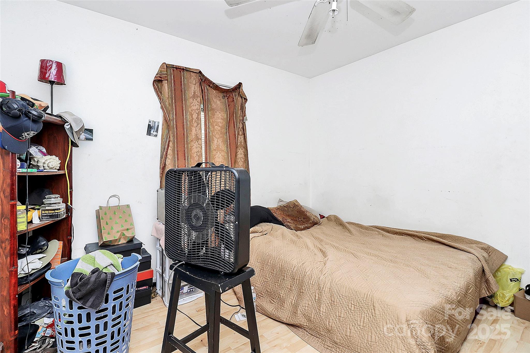 307 W Mcneely Avenue Property Photo 9