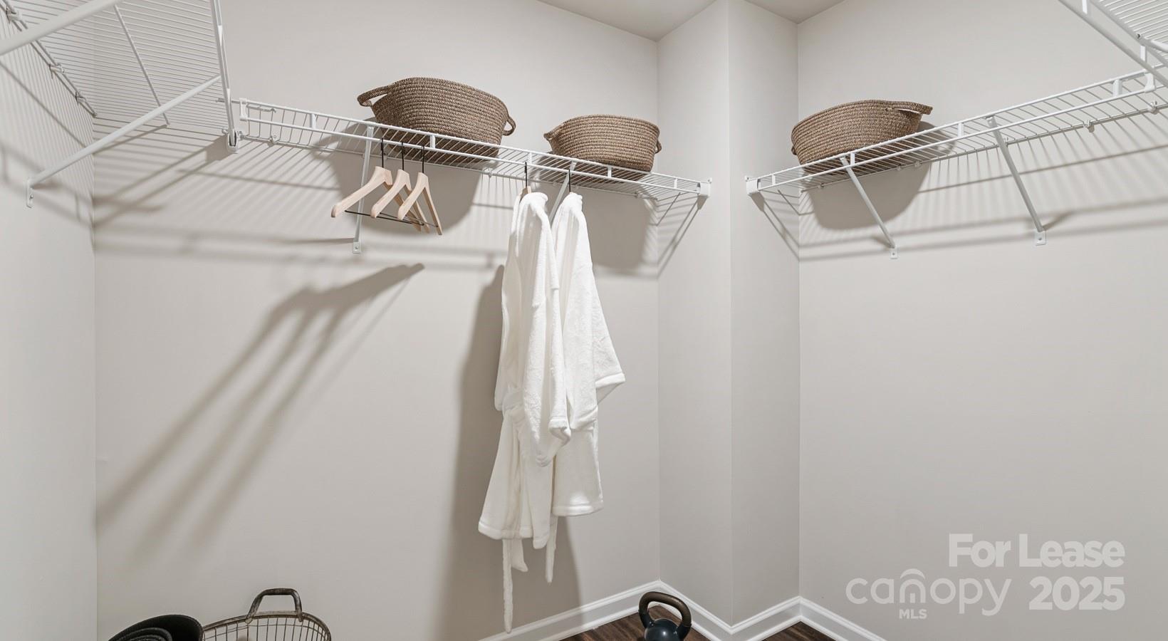 525 Wayforth Road B2 Property Photo 20