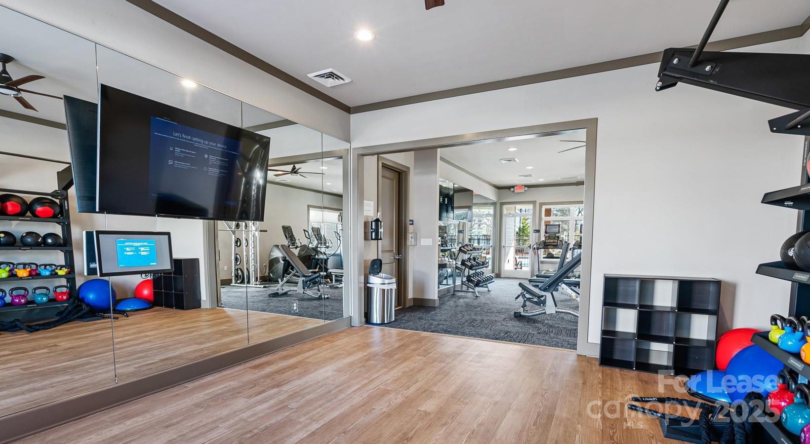 525 Wayforth Road B3 Property Photo 11