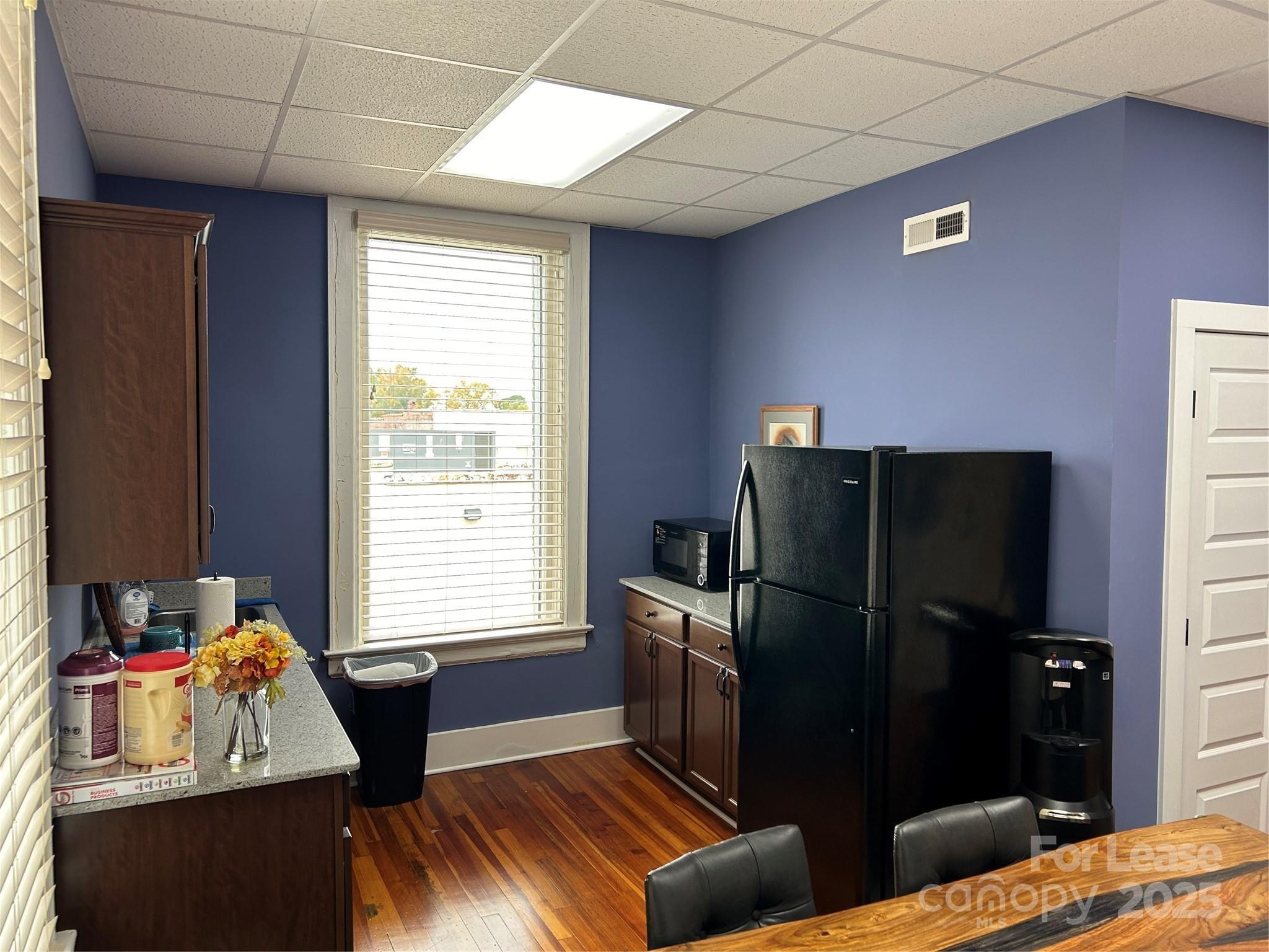 102 E Court Square 101 Property Photo 5