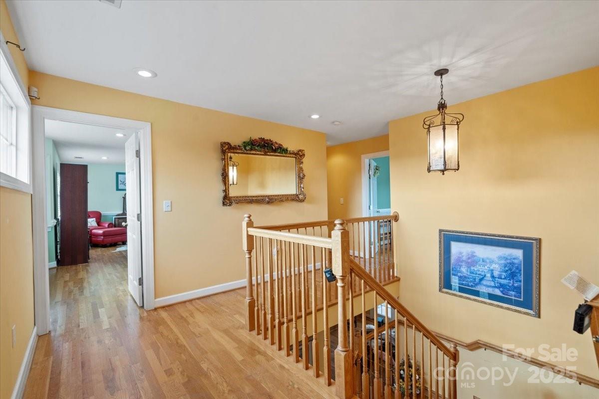 4594 Grandin Road Property Photo 15