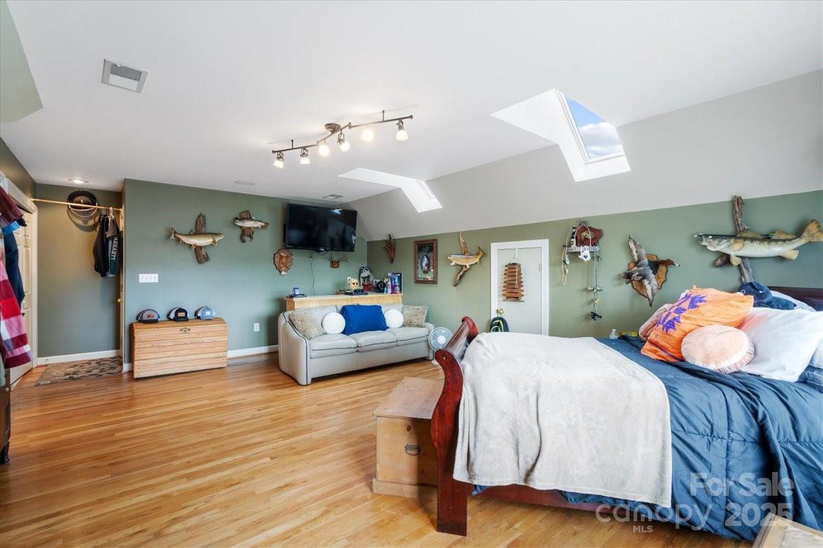 4594 Grandin Road Property Photo 17