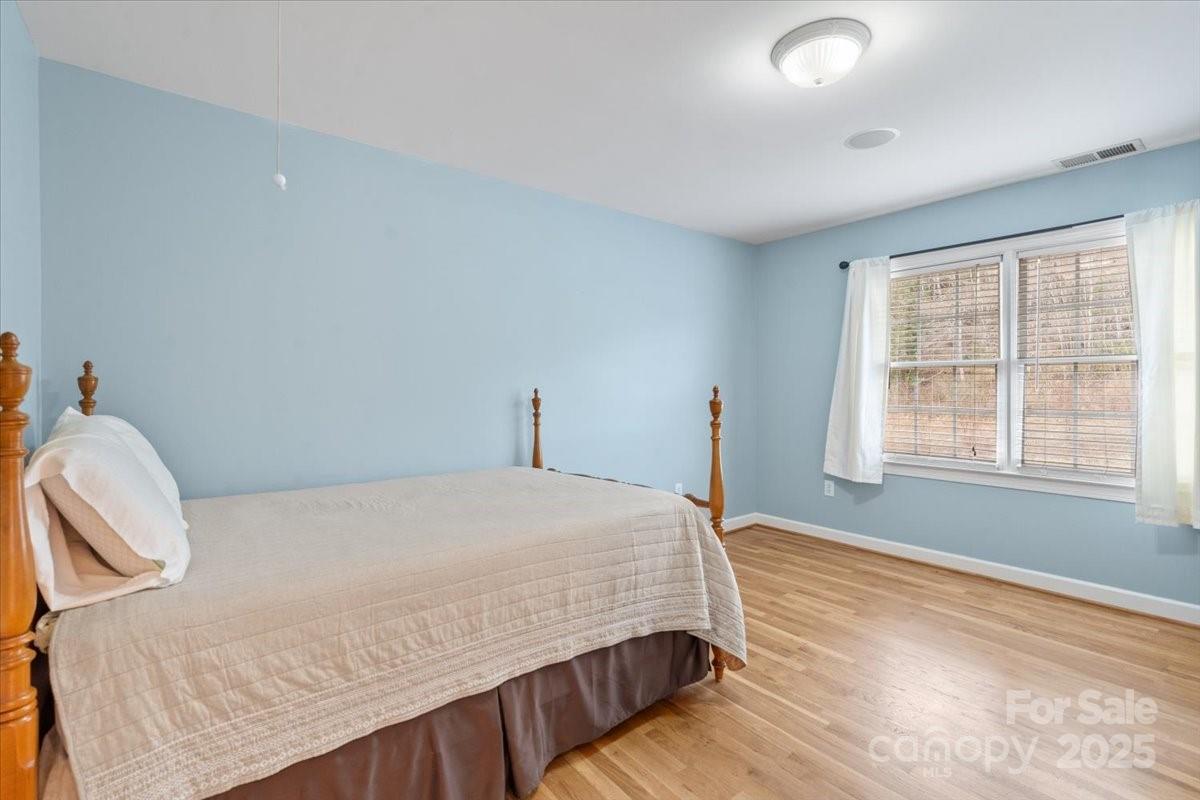 4594 Grandin Road Property Photo 18