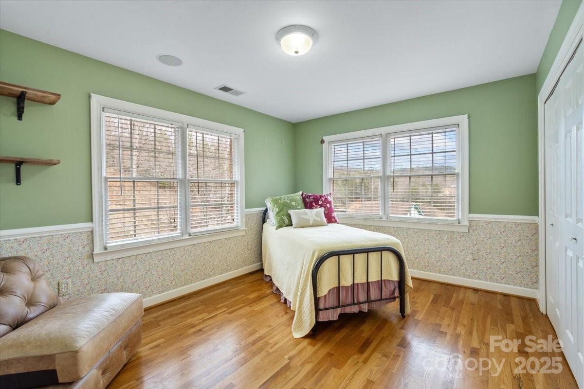 4594 Grandin Road Property Photo 20