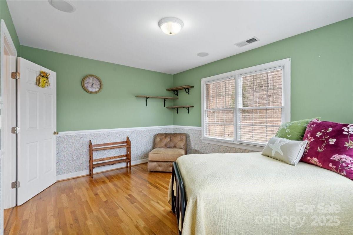 4594 Grandin Road Property Photo 21