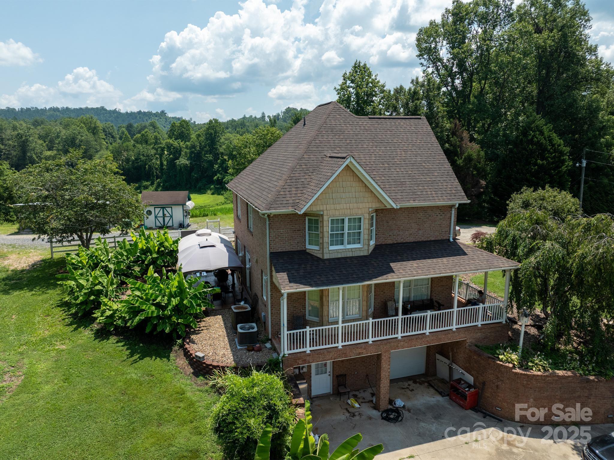 4594 Grandin Road Property Photo 43