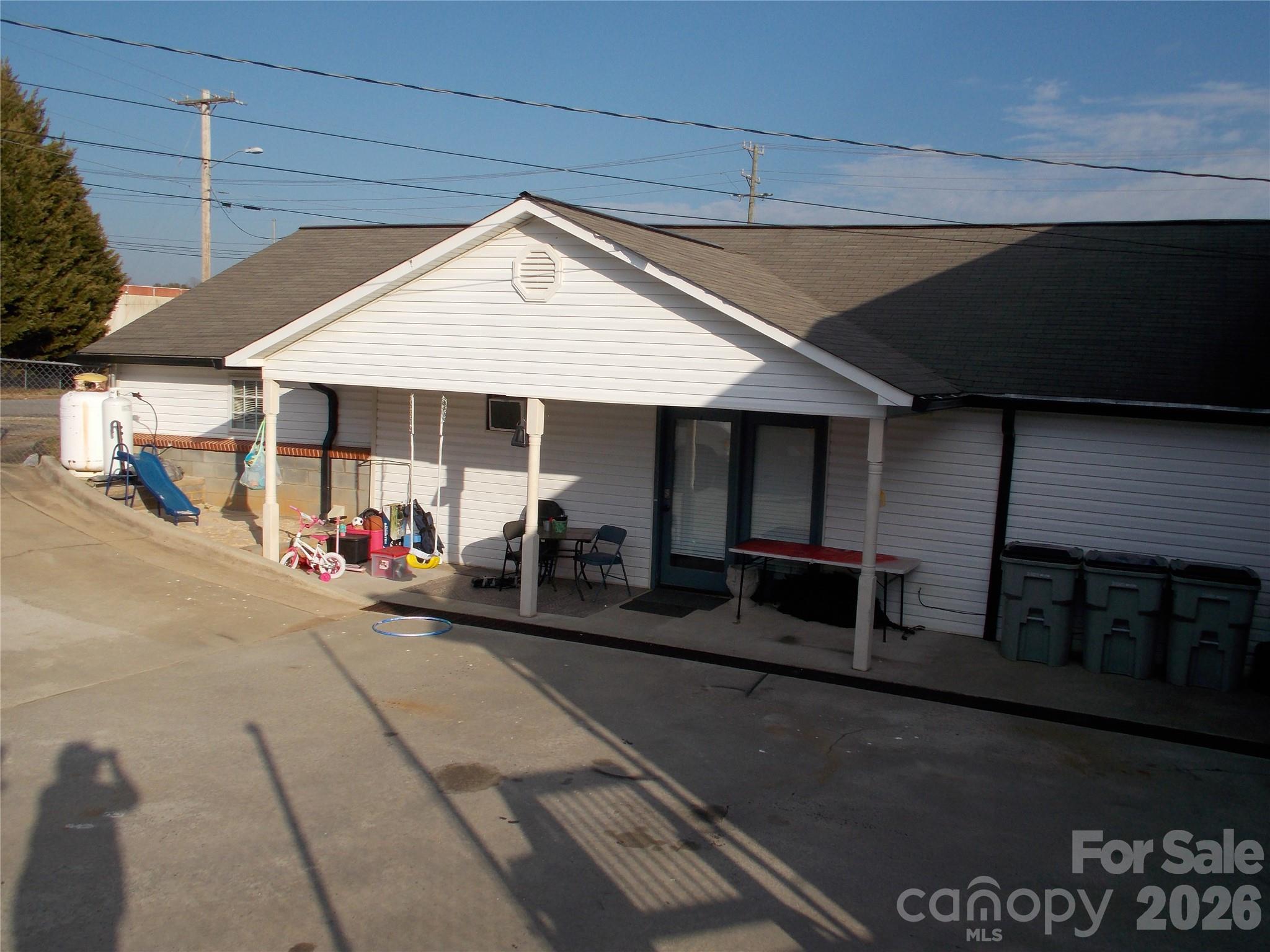 1317 &1319 Main Street Property Photo 1