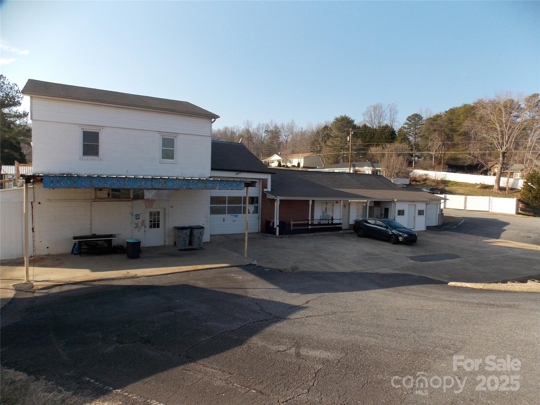 1317 Main Street Property Photo