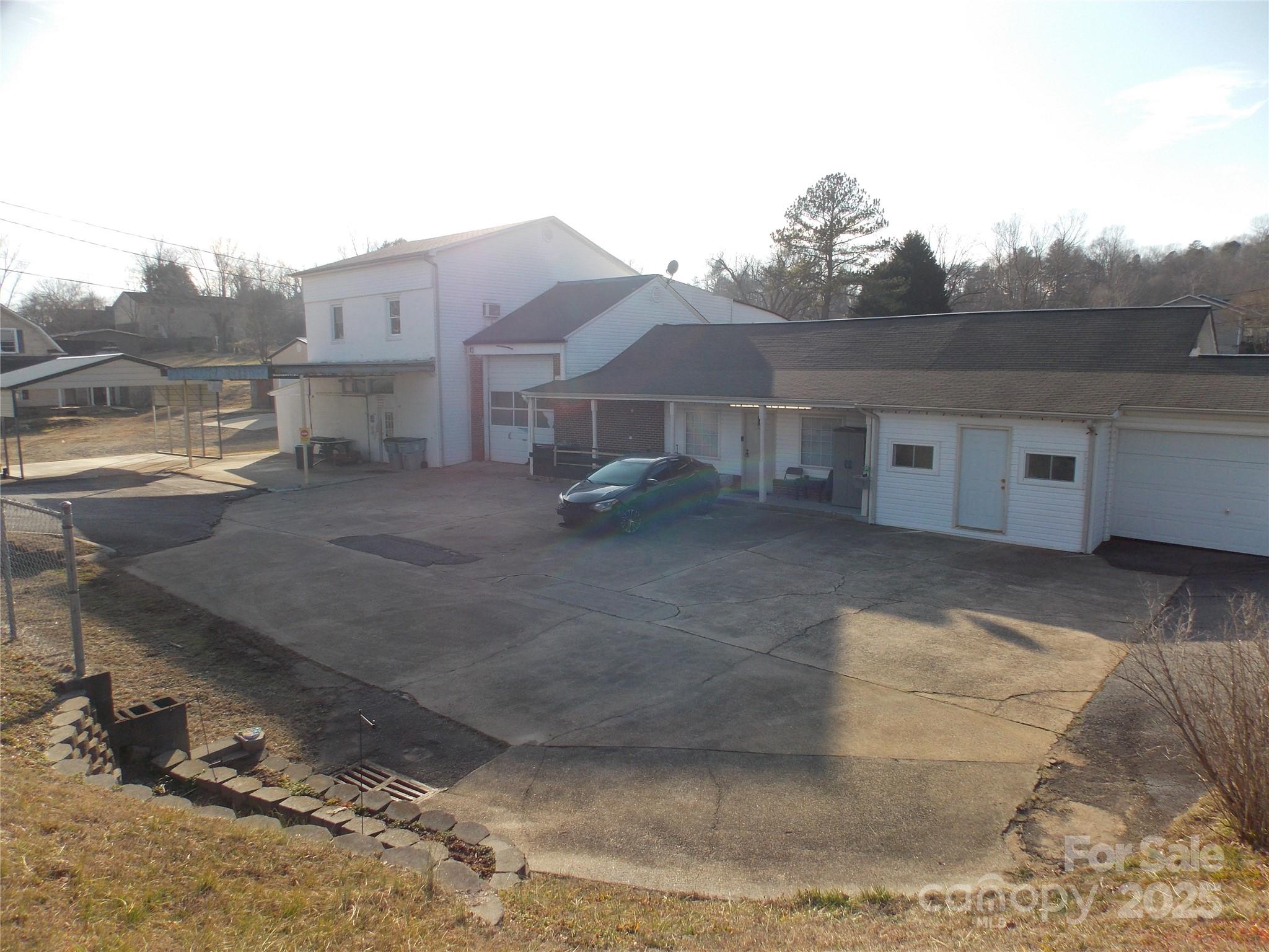 1317 &1319 Main Street Property Photo 37