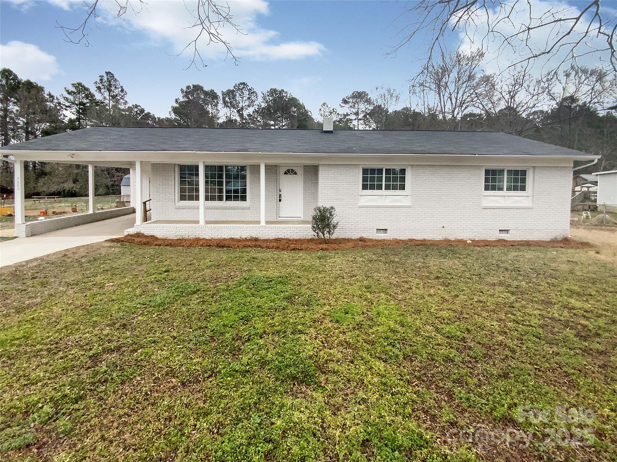 5680 Hillsdale Street Property Photo