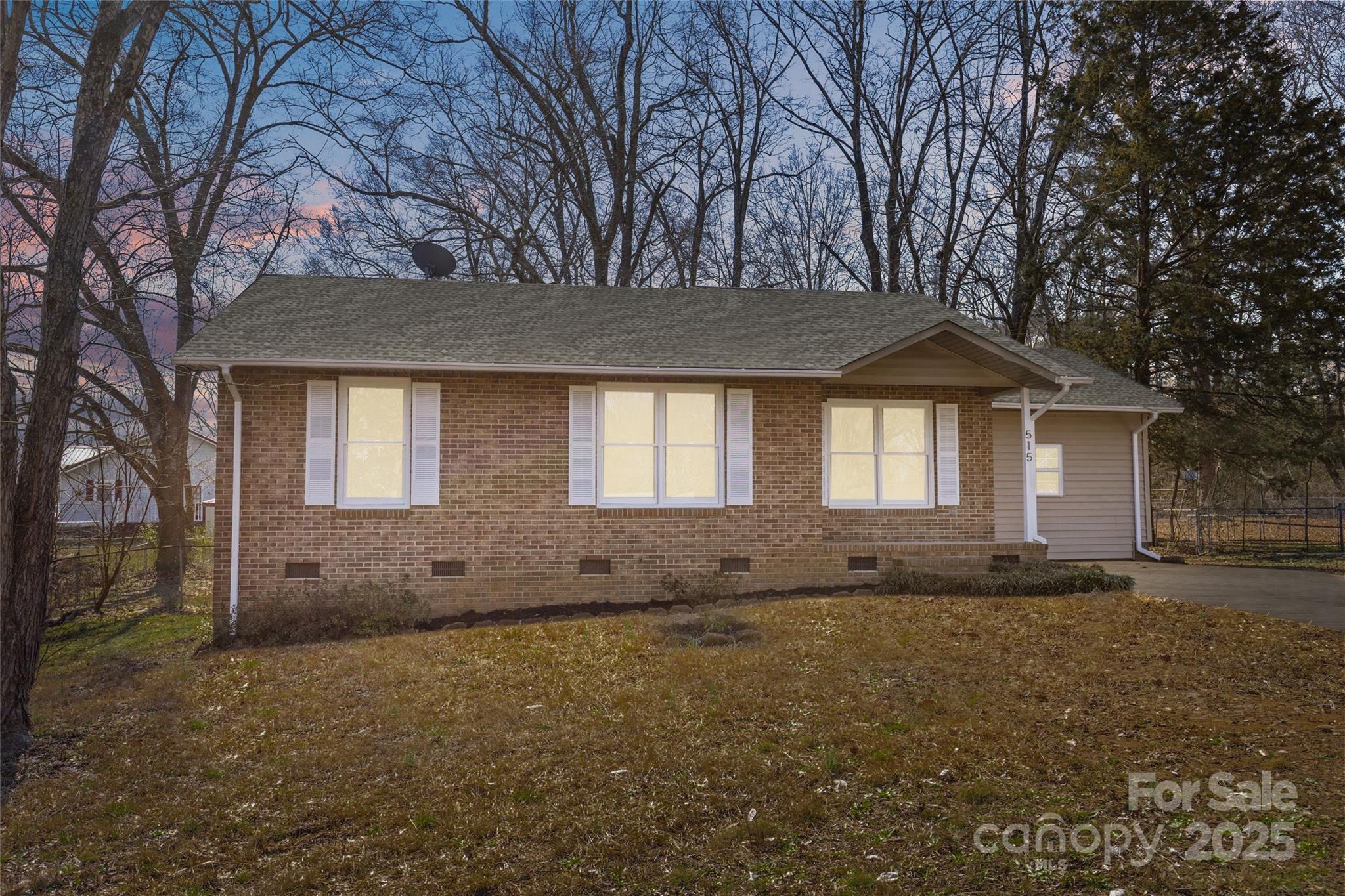 515 Richards Road Property Photo