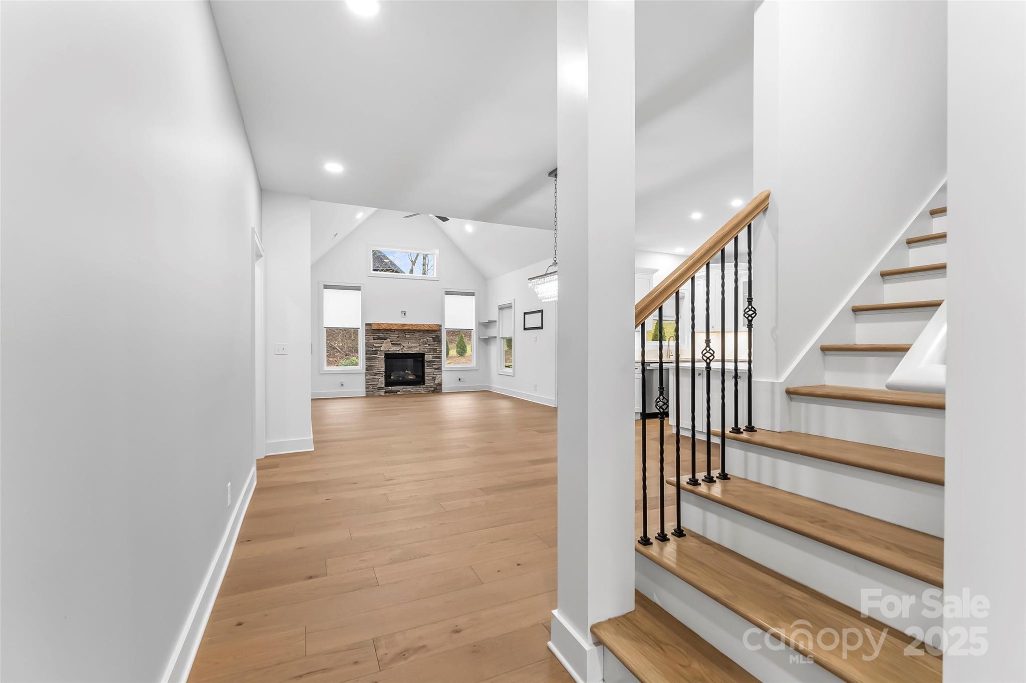 241 Millbrae Loop Property Photo 5